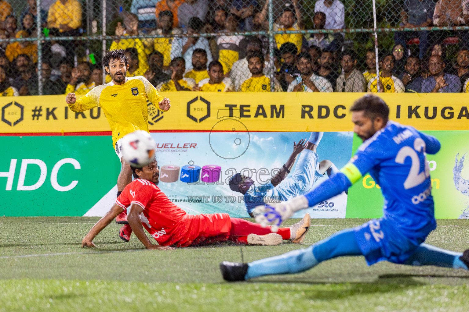 RRC vs Ooredoo in Club Maldives Cup 2024 held in Rehendi Futsal Ground, Hulhumale', Maldives on Saturday, 28th September 2024. Photos: Hassan Simah / images.mv