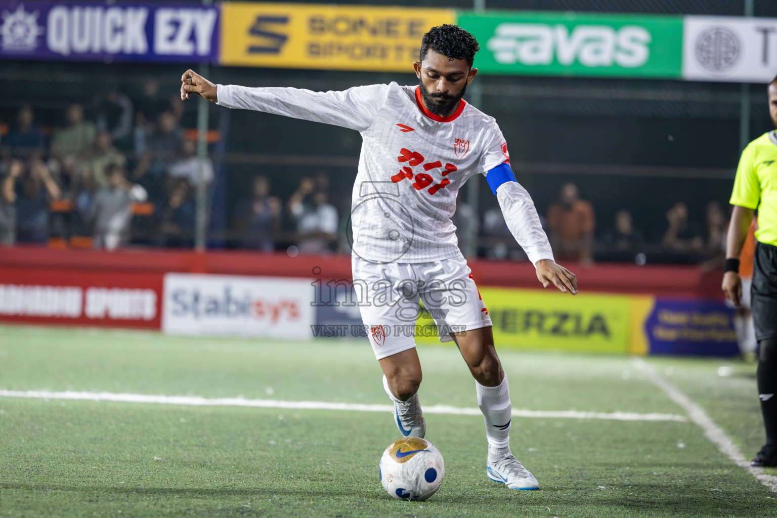 GA Dhaandhoo vs GA Kanduhulhudhoo in Day 8 of Golden Futsal Challenge 2025 was held on Sunday, 12th January 2025, in Hulhumale', Maldives
Photos: Ismail Thoriq / images.mv