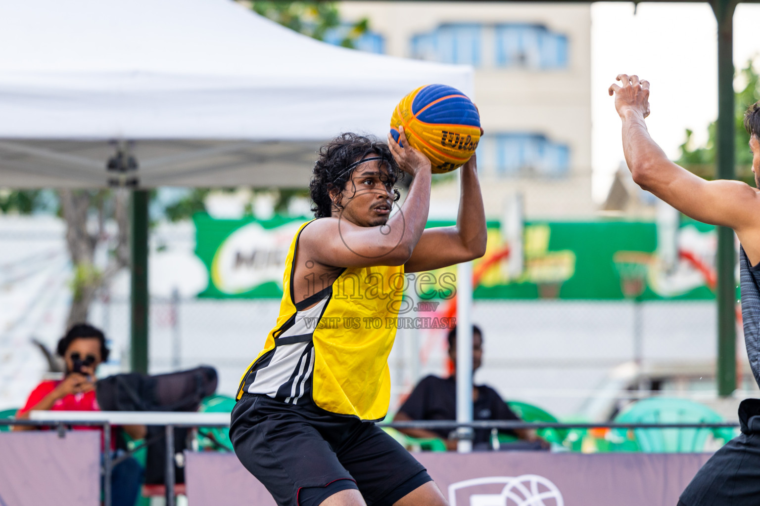 Day 5 of MILO Ramadan 3x3 Challenge 2024 was held in Ekuveni Outdoor Basketball Court at Male', Maldives on Saturday, 16th March 2024.
Photos: Mohamed Mahfooz Moosa / images.mv