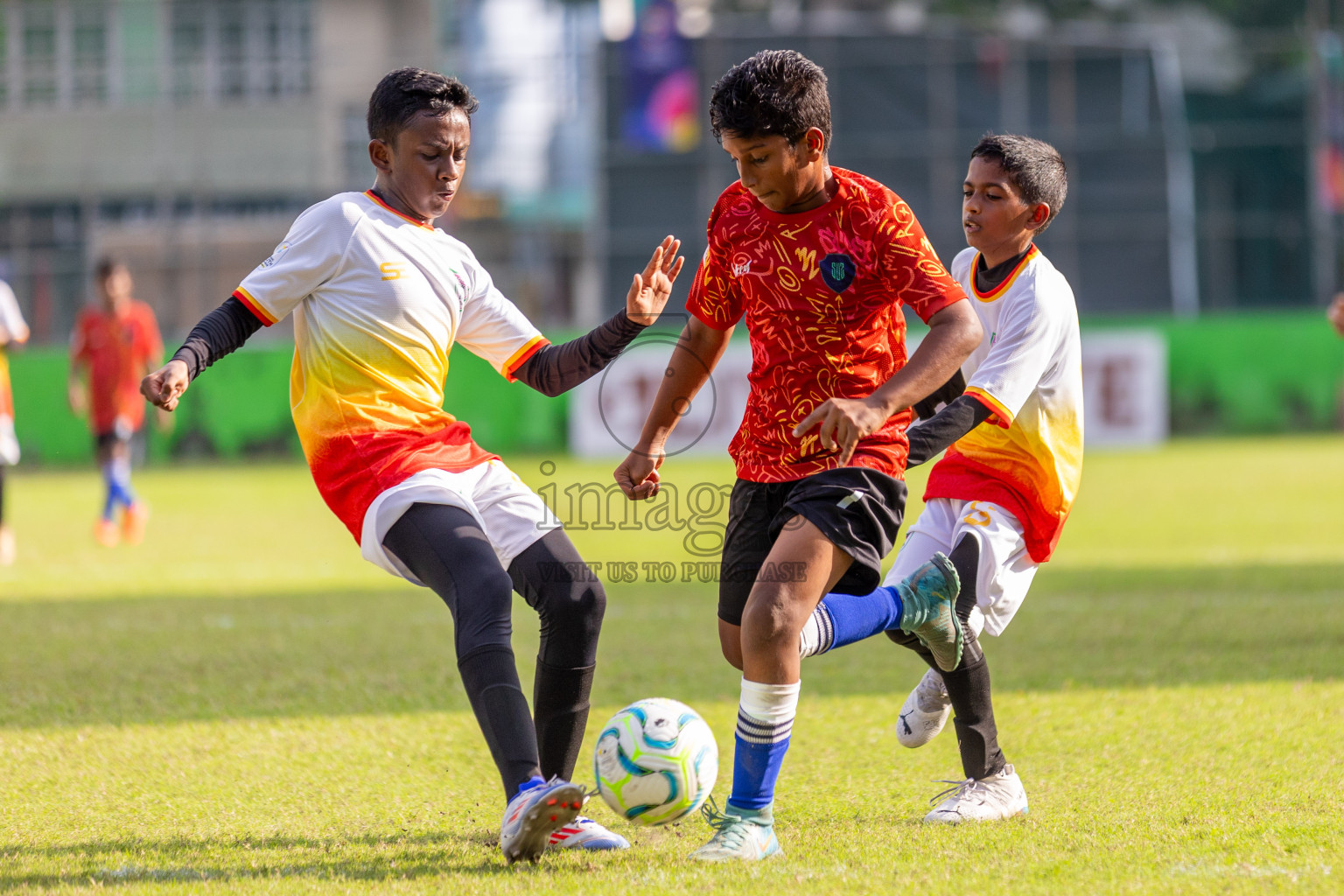 Club Eagles vs Super United Sports (U12) in Day 4 of Dhivehi Youth League 2024 held at Henveiru Stadium on Thursday, 28th November 2024. Photos: Shuu Abdul Sattar/ Images.mv