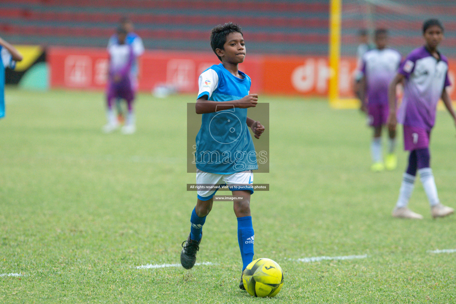 Hiriya School vs LH.EDU.CENTRE in MAMEN Inter School Football Tournament 2019 (U13) in Male, Maldives on 19th April 2019 Photos: Hassan Simah/images.mv