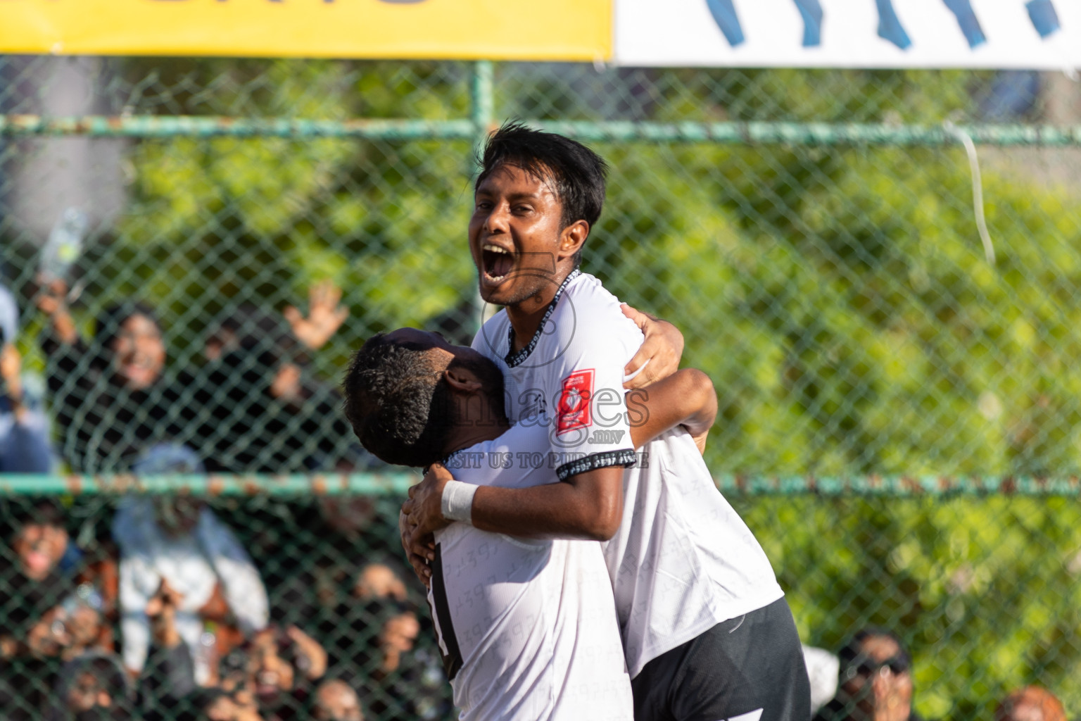 R Maduvvari vs R Dhuvaafaru in Day 5 of Golden Futsal Challenge 2024 was held on Friday, 19th January 2024, in Hulhumale', Maldives Photos: Mohamed Mahfooz Moosa / images.mv