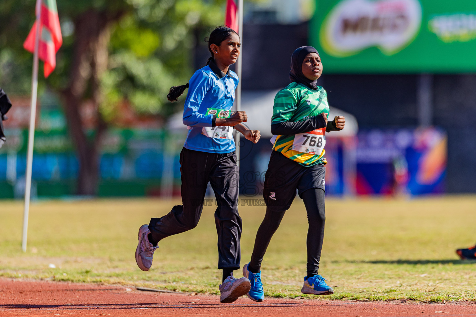 Day 1 of Inter-school Athletics Championship 2025 held in Ekuveni Synthetic Track, Male', Maldives on Monday, 06th October 2025. Photos by: Areef Adam  / Images.mv