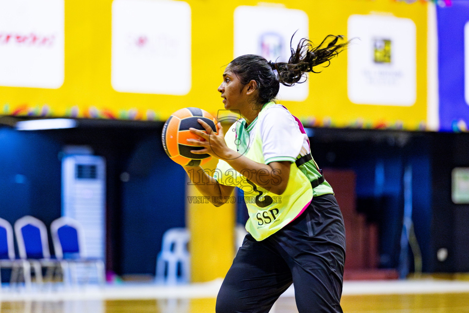 Kulhudhuffushi Youth & Recreation Club vs Club Green StreetDay 2 of 21st National Netball Tournament was held in Social Canter at Male', Maldives on Friday, 18th May 2024. Photos: Nausham Waheed / images.mv