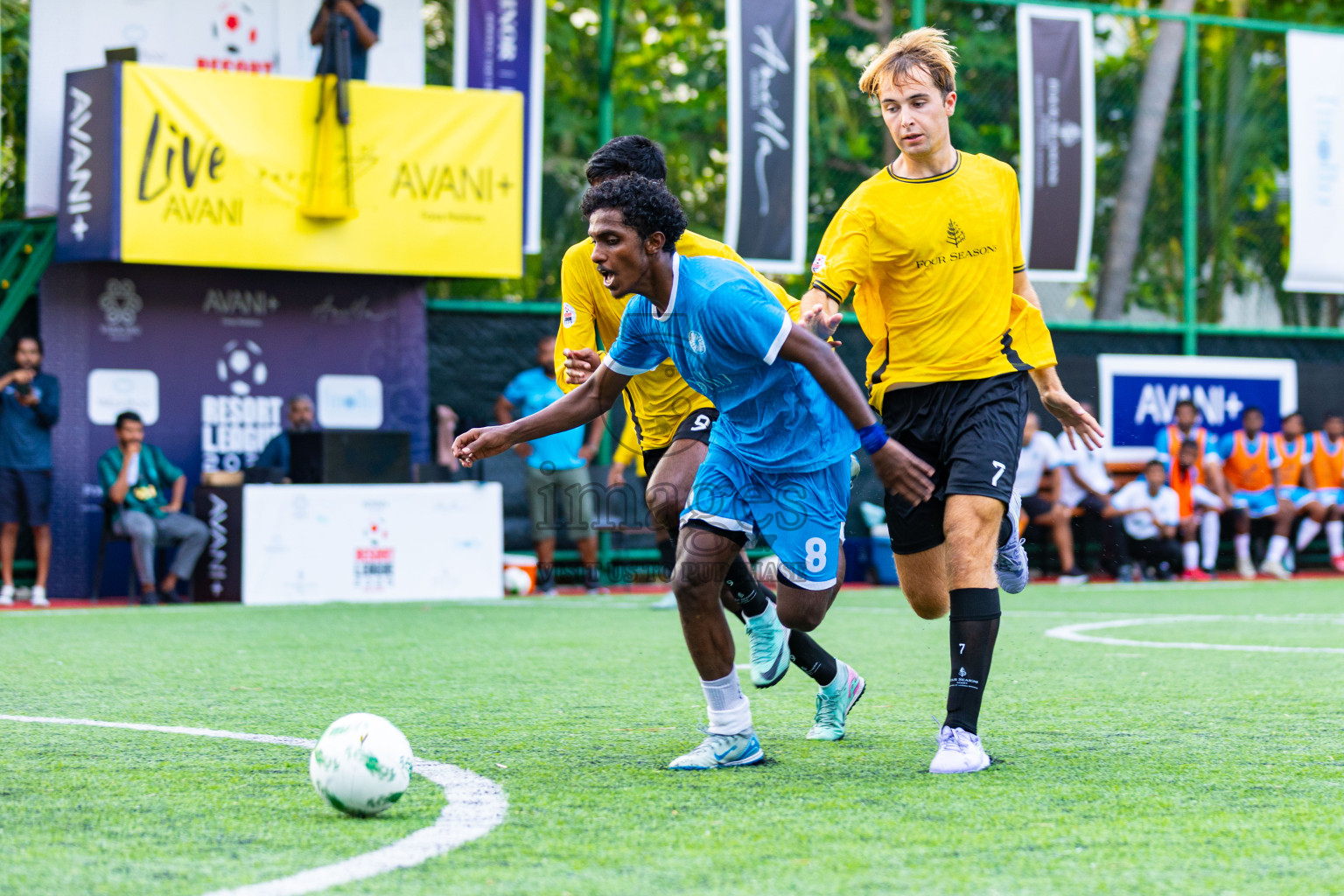 FINOLHU VS FOUR SEASONS LANDAA GIRAAVARU in Semi Finals of Resort League 2025 (Baa Zone) was held on Wednesday, 16th July 2025 in Avani+ Fares Maldives Resort, Baa Atoll, Maldives. Photos: Areef Adam / images.mv