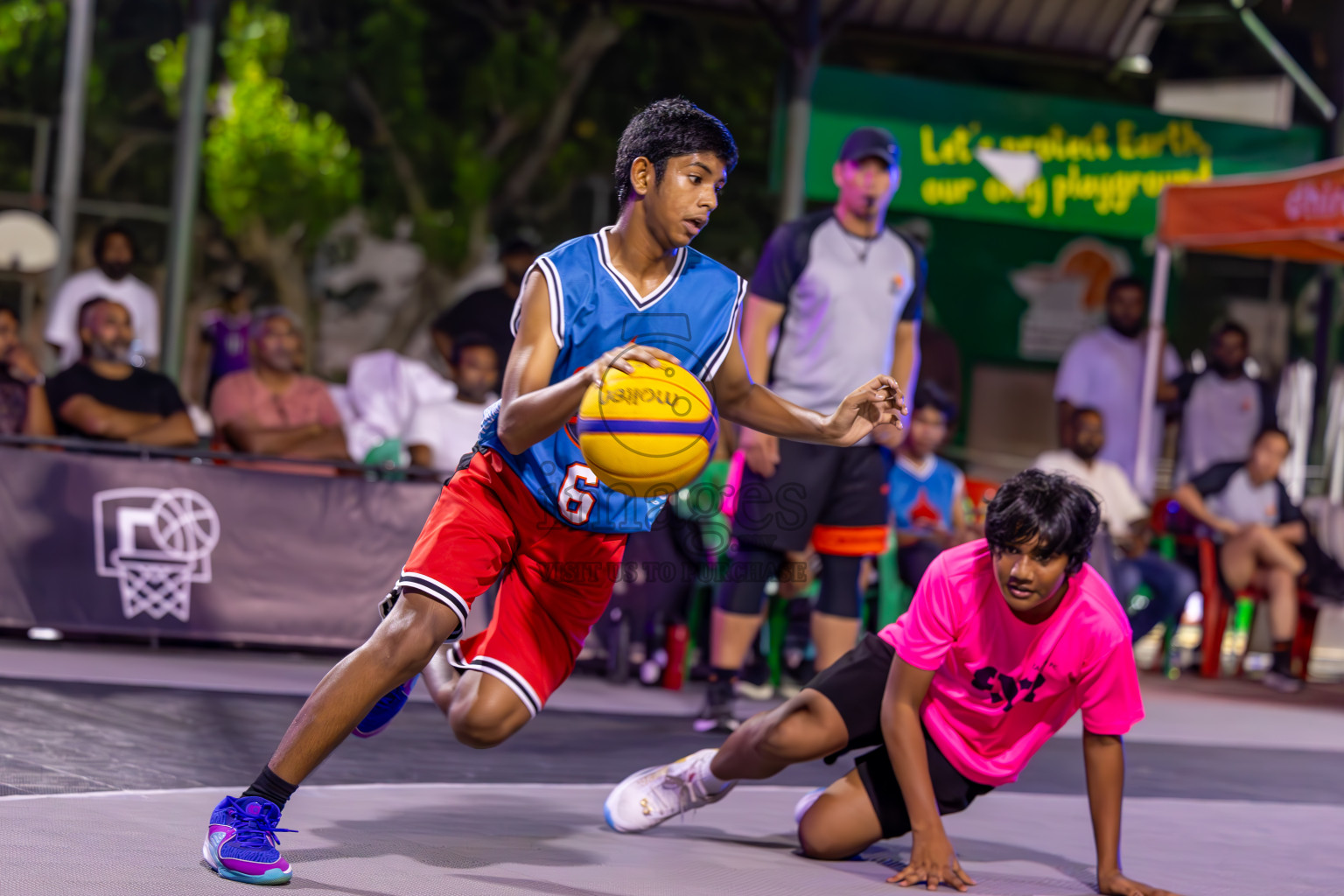 Final Day of MILO Ramadan 3x3 Challenge 2024 was held in Ekuveni Outdoor Basketball Court at Male', Maldives on Tuesday, 19th March 2024.
Photos: Ismail Thoriq / images.mv