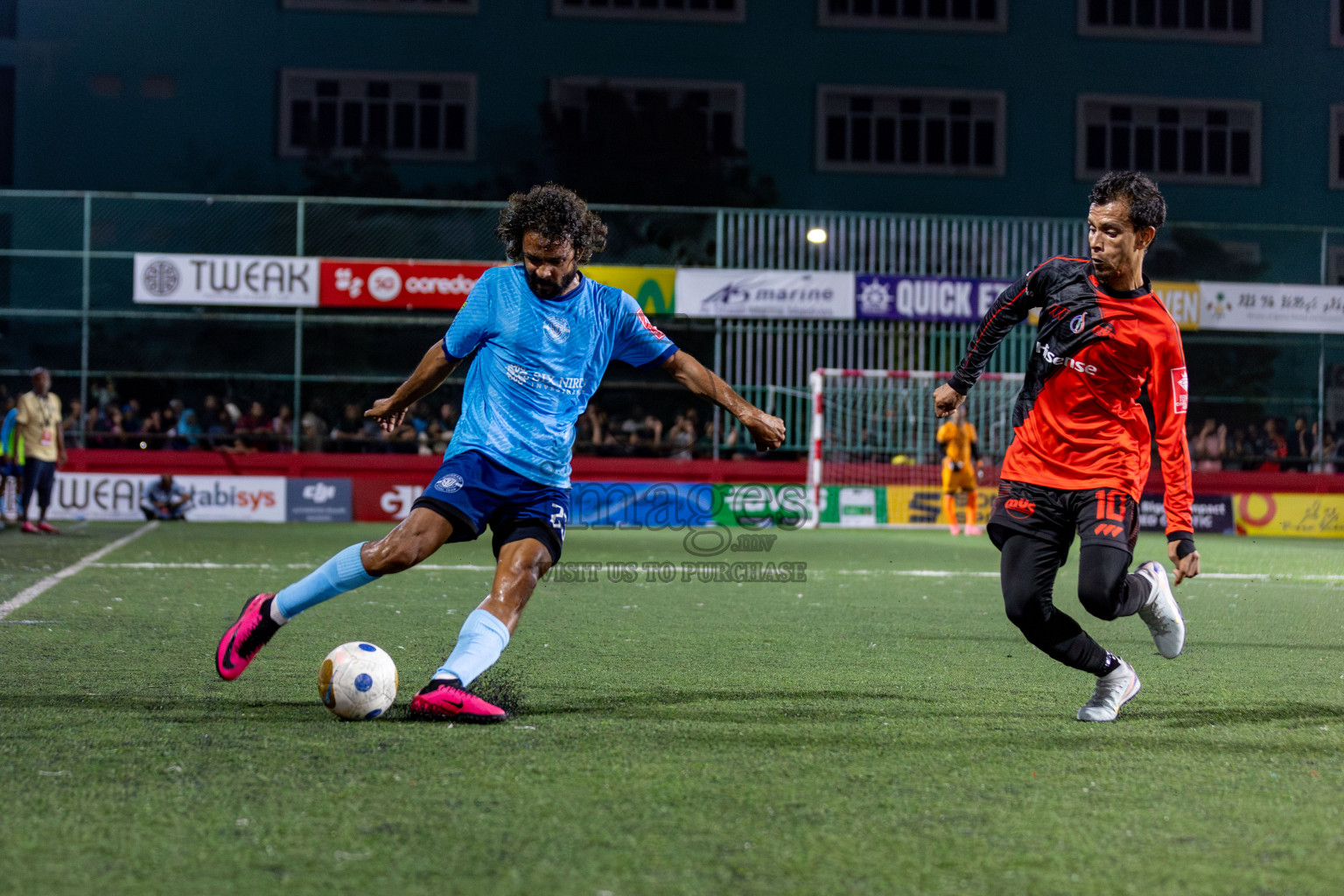 M Dhiggaru vs M Mulak in Day 12 of Golden Futsal Challenge 2025 was held on Thursday, 16th January 2025, in Hulhumale', Maldives.
Photos: Hassan Simah / images.mv