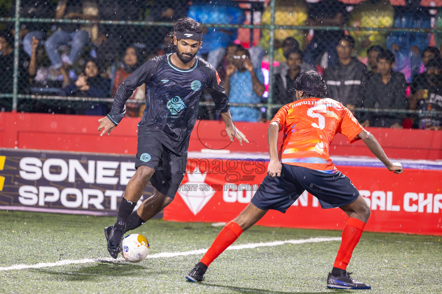 Sh Kanditheemu vs Sh Feydhoo in Day 6 of Golden Futsal Challenge 2025 on Friday, 6th January 2025, in Hulhumale', Maldives
Photos: Ismail Thoriq / images.mv