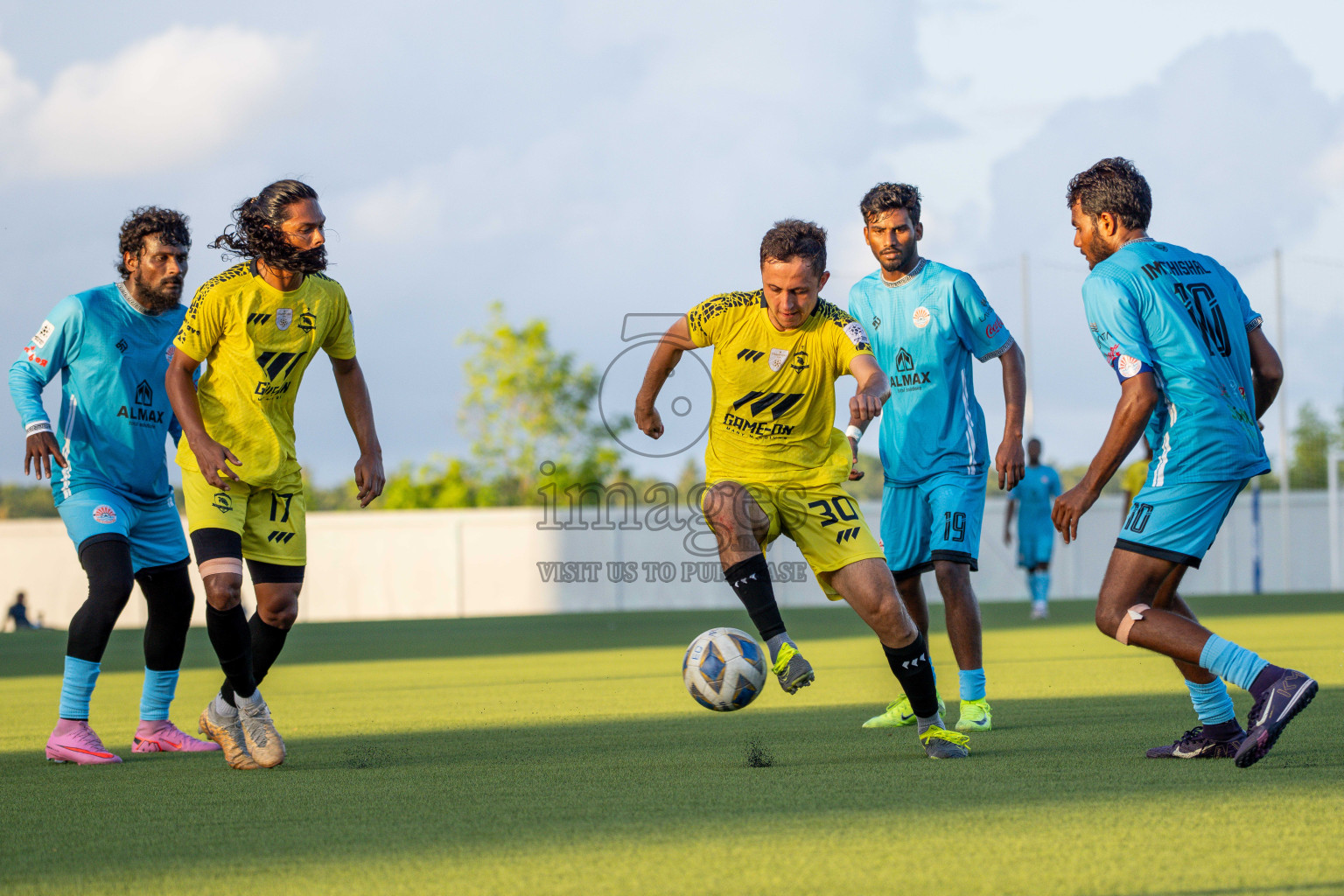 Final Match Irumathi Sports VS Velaa Sports Club in Day 9 of Eydhafushi Cup 2025 held in Eydhafushi Football Stadium at B. Eydhafushi, Maldives on Monday, 15th September 2025. Photos: Arif Rasheed / images.mv