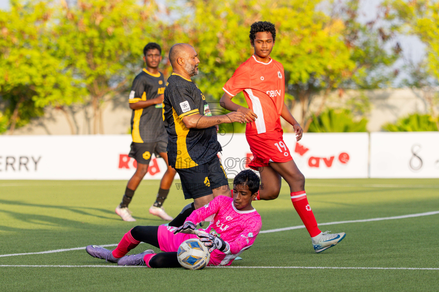 CC Sports Club VS Aajeelakah Eydhafushi FA in Day 6 of Eydhafushi Cup 2025 held in Eydhafushi Football Stadium at B. Eydhafushi, Maldives on Wednesday, 10th September 2025. Photos: Arif Rasheed / images.mv