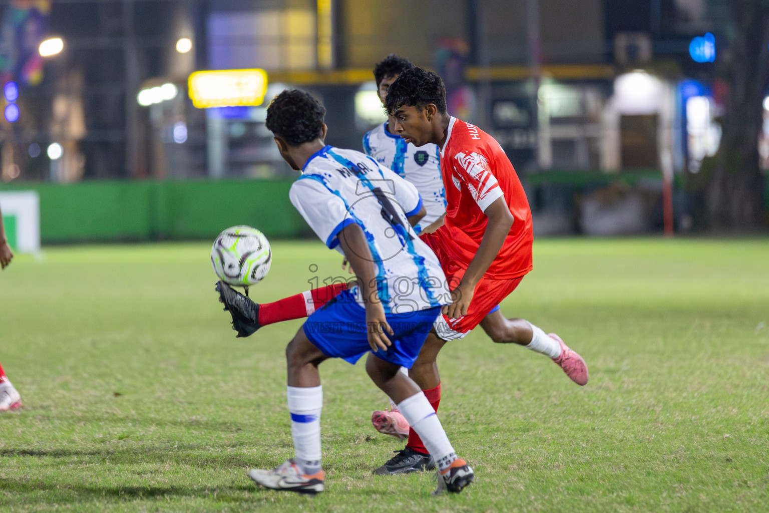 Super United Sports vs Huriyya (U16) in Day 8 of Dhivehi Youth League 2024 held at Henveiru Stadium on Monday, 2nd December 2024. Photos: Mohamed Mahfooz Moosa / Images.mv