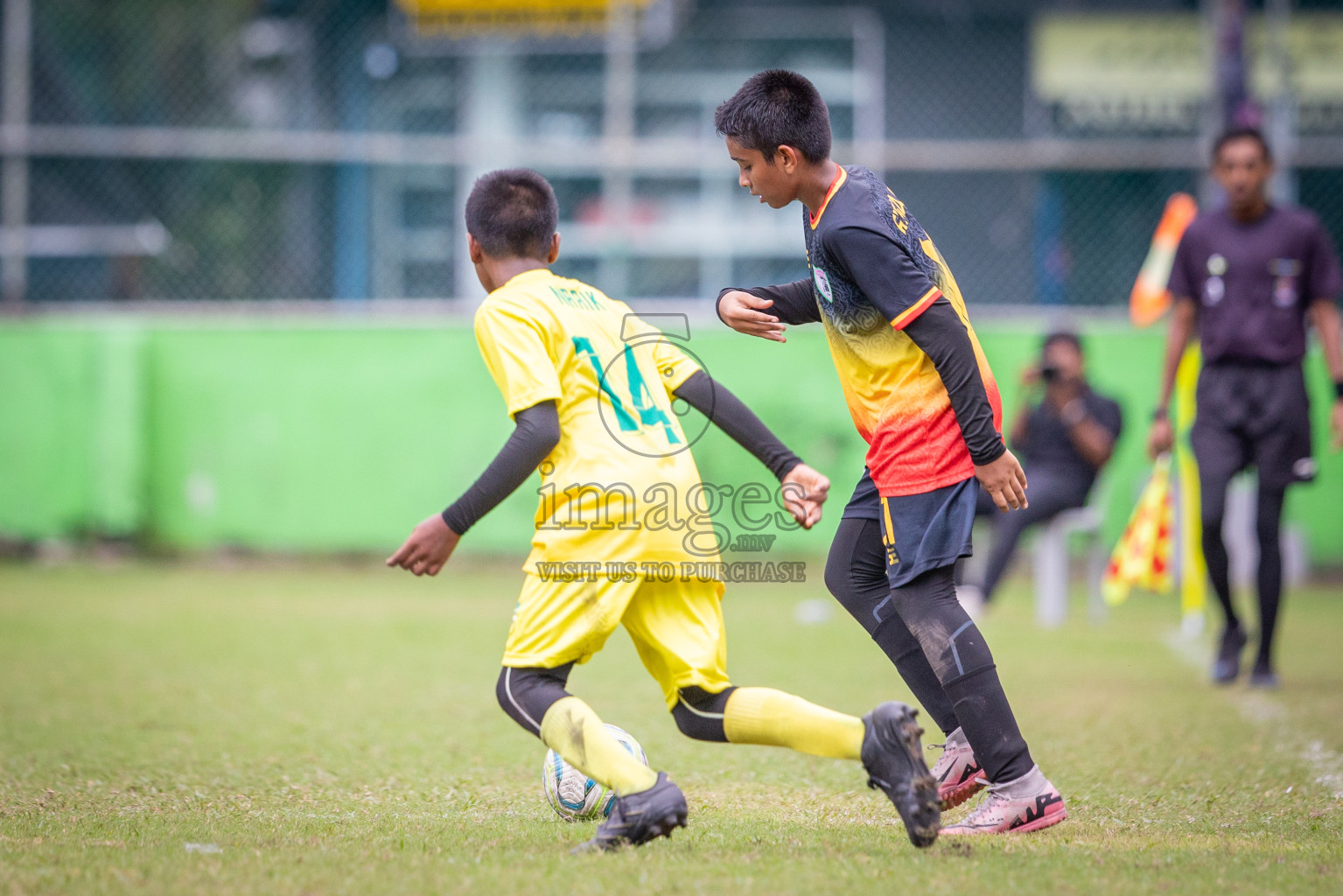 Eagles vs Maziya (U12) in Dhivehi Youth League 2024 - Day 2. Matches held at Henveiru Stadium on 22nd November 2024 , Friday. Photos: Shuu Abdul Sattar/ Images.mv