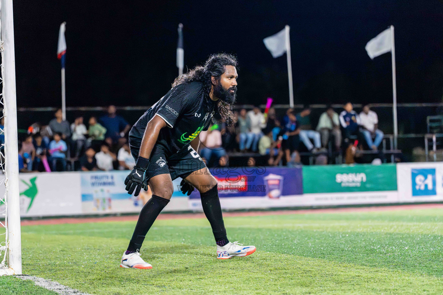 Kanmathi SC VS Kanmathi FC in Day 5 - Fonadhoo Youth Futsal Challenge 2025 held in Fonadhoo Futsal Stadium, L. Fonadhoo, Maldives on Thursday, 30th October 2025 Photos: Arif Rasheed / images.mv