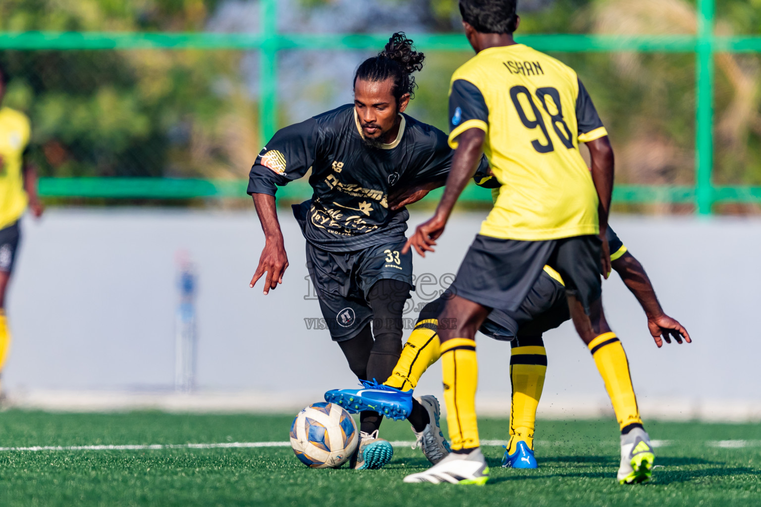 Kanmathi Juniors vs JT Sports from Manadhoo Council Cup 2024 in N Manadhoo Maldives on Wednesday, 21st February 2023. Photos: Nausham Waheed / images.mv