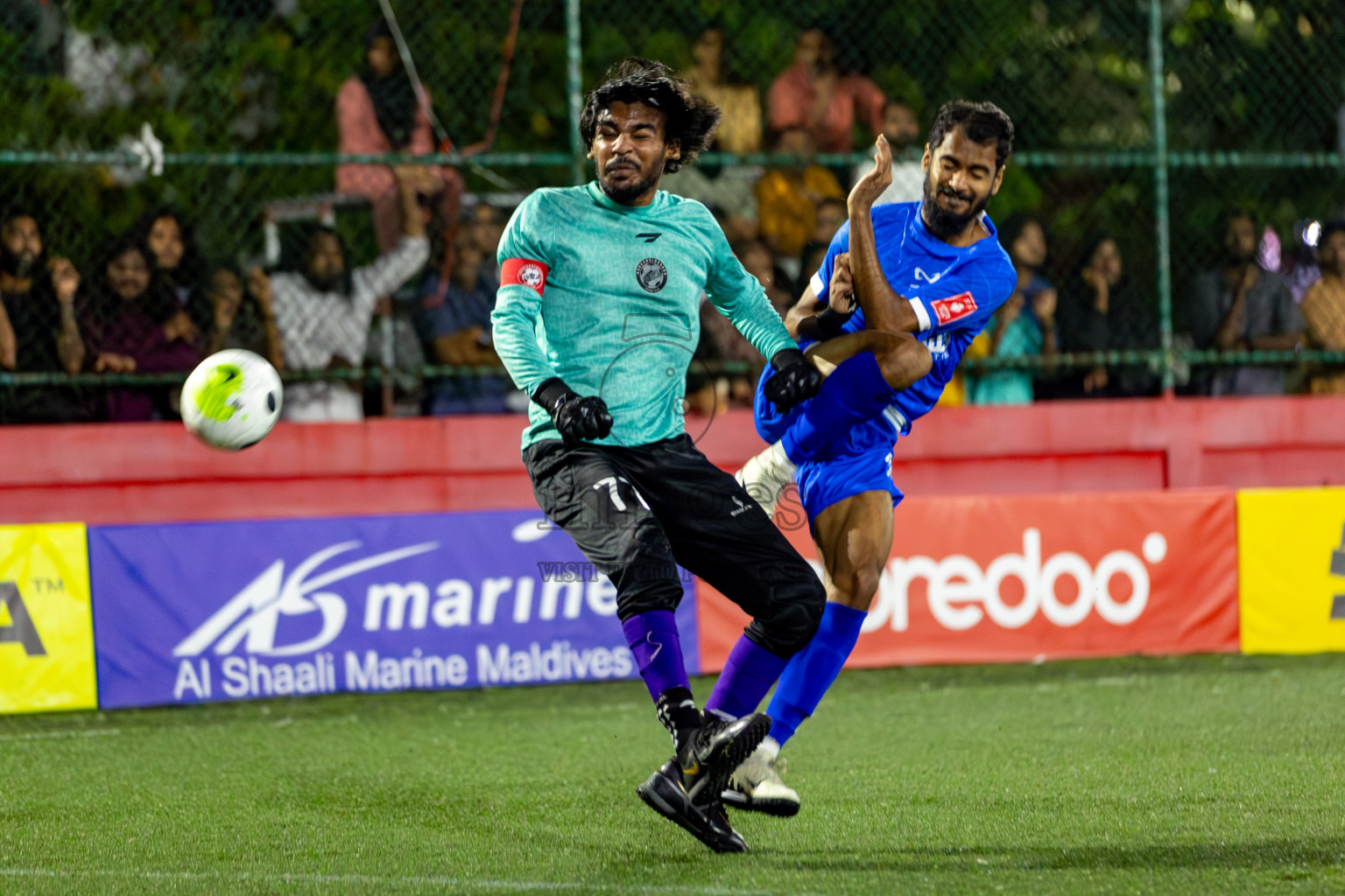 GA. Kanduhulhuhdoo VS S. Hithadhoo on Day 35 of Golden Futsal Challenge 2024 was held on Tuesday, 20th February 2024, in Hulhumale', Maldives 
Photos: Hassan Simah, / images.mv