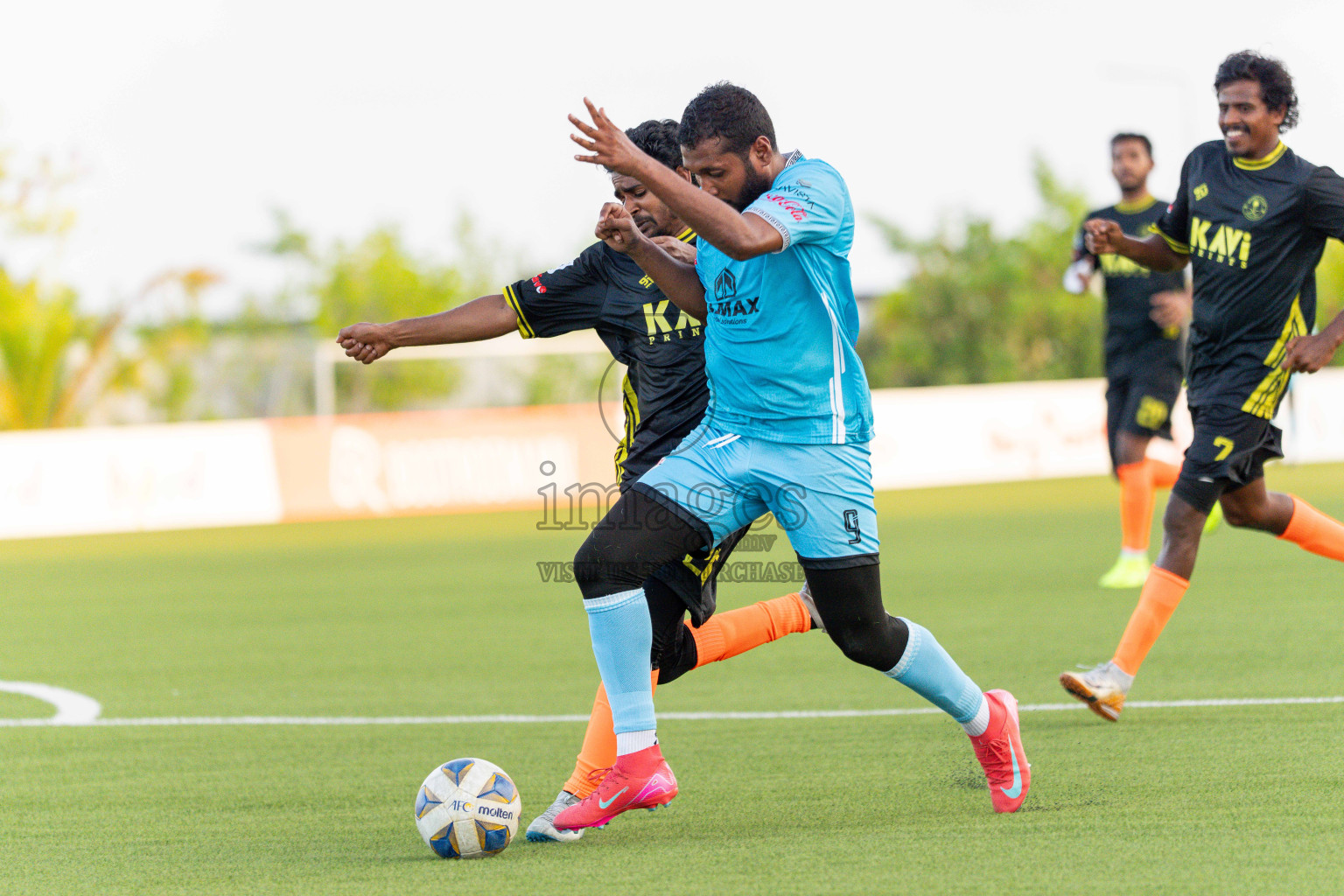 Irumathi FC VS Middle East in Day 5 of Eydhafushi Cup 2025 held in Eydhafushi Football Stadium at B. Eydhafushi, Maldives on Tuesday, 9th September 2025. Photos: Arif Rasheed / images.mv