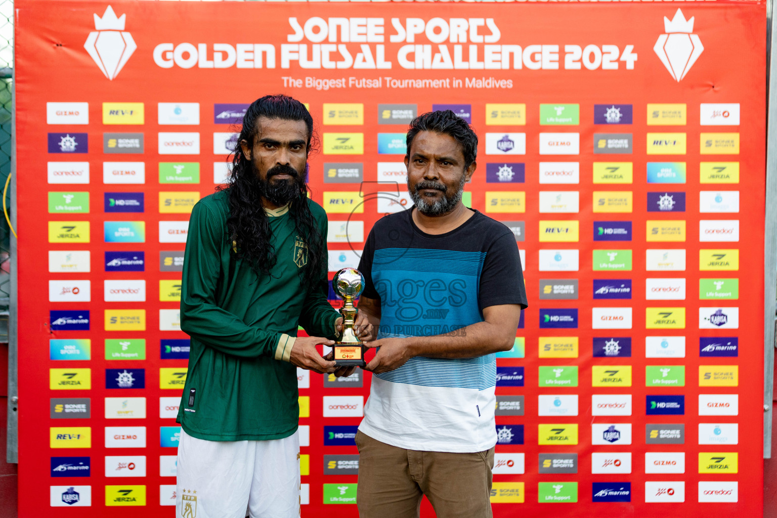 Th.Veymandoo vs Th.Thimarafushi in Day 6 of Golden Futsal Challenge 2024 was held on Saturday, 20th January 2024, in Hulhumale', Maldives 
Photos: Hassan Simah / images.mv