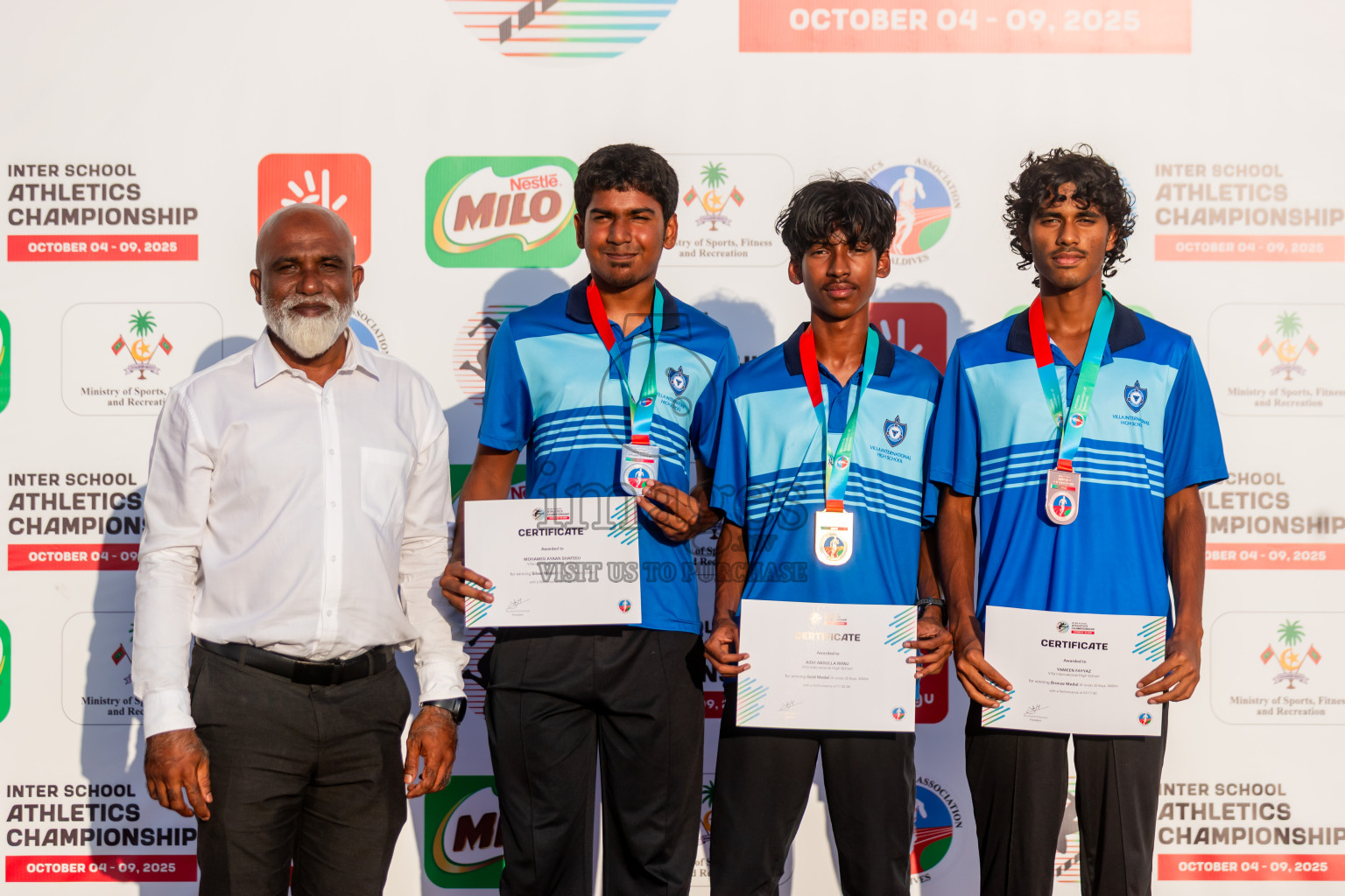 Day 2 of Inter-school Athletics Championship 2025 held in Ekuveni Synthetic Track, Male', Maldives on Tuesday, 07th October 2025. Photos by: Riza / Images.mv