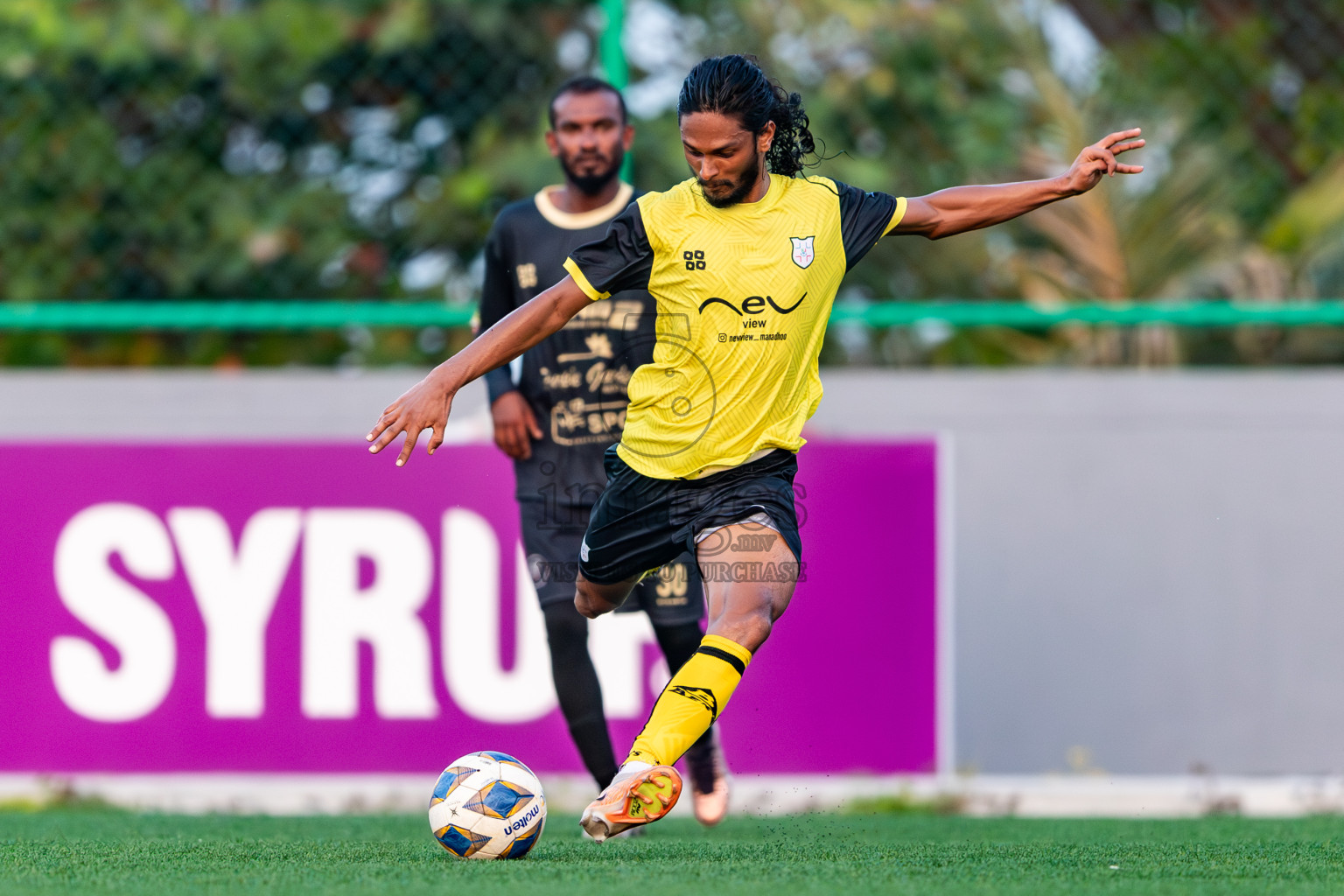 Kanmathi Juniors vs JT Sports from Manadhoo Council Cup 2024 in N Manadhoo Maldives on Wednesday, 21st February 2023. Photos: Nausham Waheed / images.mv