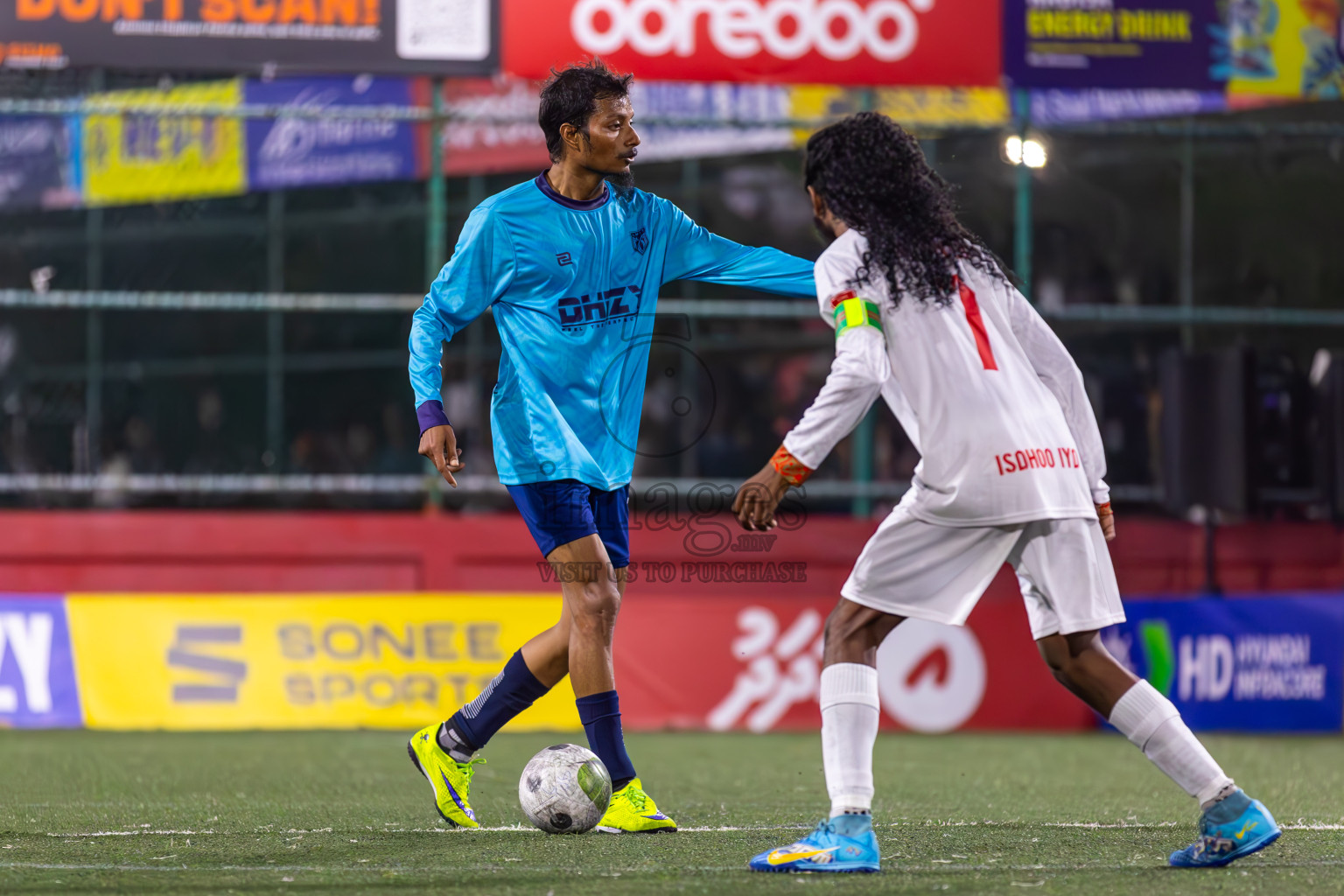 L Maamendhoo vs L Isdhoo in Day 12 of Golden Futsal Challenge 2024 was held on Friday, 26th January 2024, in Hulhumale', Maldives
Photos: Ismail Thoriq / images.mv