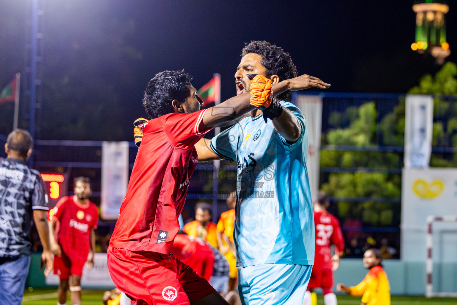 Eydhafushi vs Thulhaadhoo in Semi Finals of Better in Baa Futsal Fiesta 2025 Men's division held in B. Eydhafushi, Maldives on Saturday, 15th November 2025. Photos: Nausham Waheed / images.mv