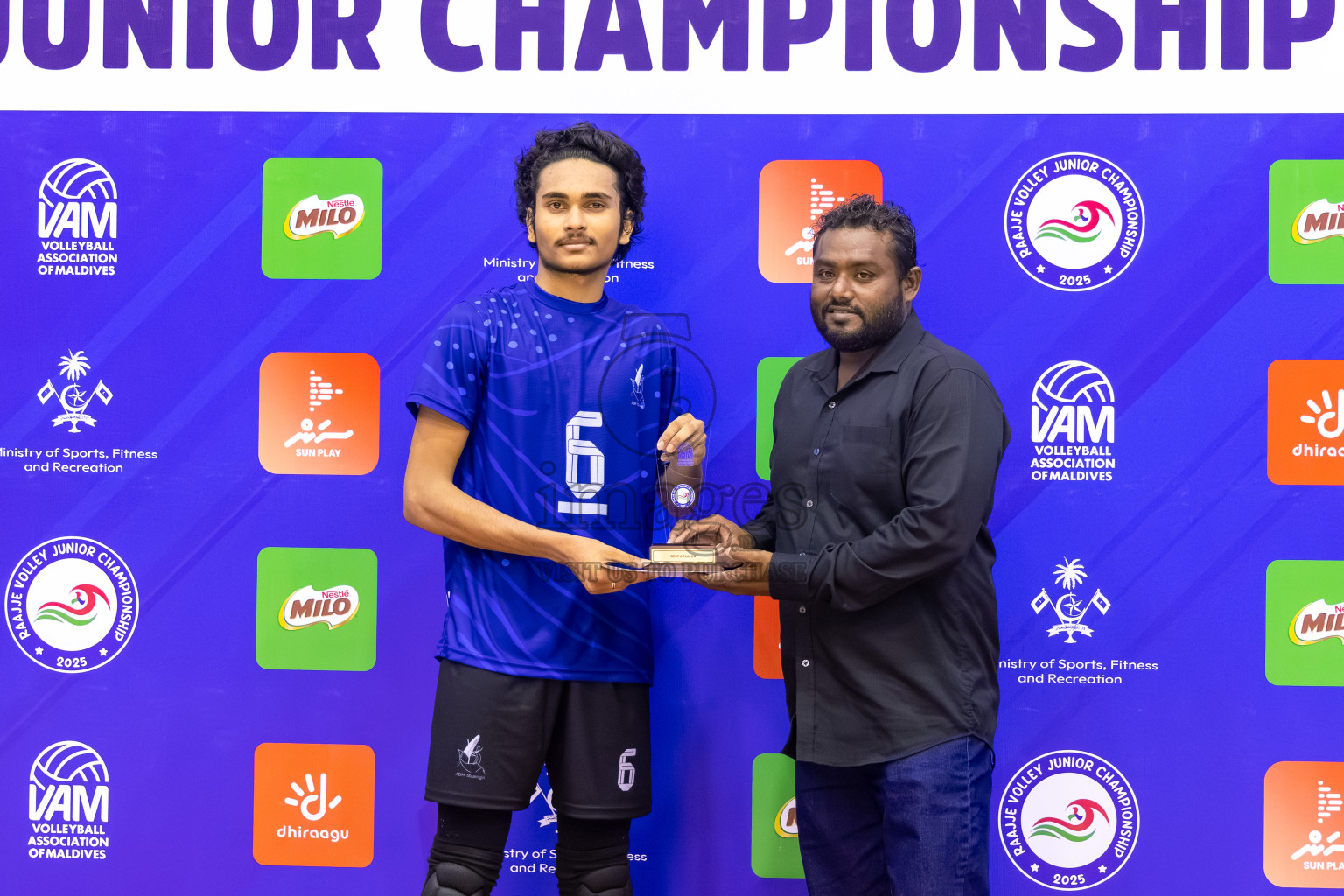 ADh. Maamigili vs Lh. Naifaru in the Finals of MILO Raajje Volley Junior Championship 2025 (U19 Boys) was held in Social Center Indoor Hall, Maldives on Sunday, 28th September 2025. Photos: Mohamed Mahfooz Moosa / images.mv