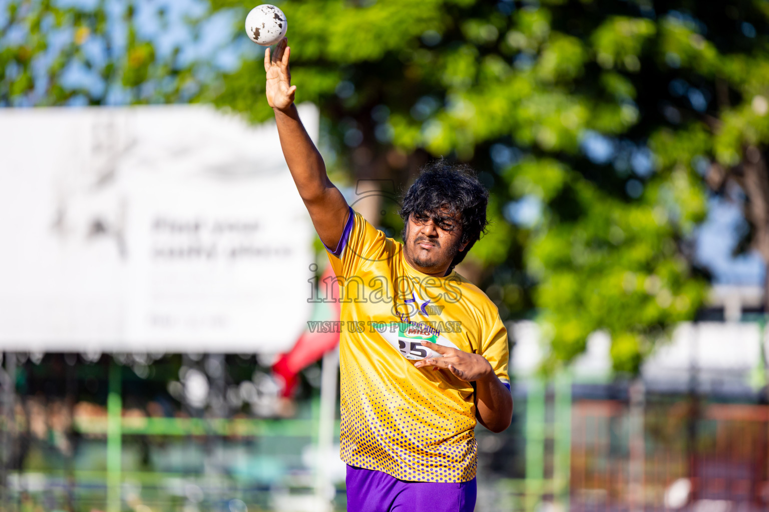 Day 1 of Inter-school Athletics Championship 2025 held in Ekuveni Synthetic Track, Male', Maldives on Monday, 06th October 2025. Photos by: Nausham Waheed / Images.mv