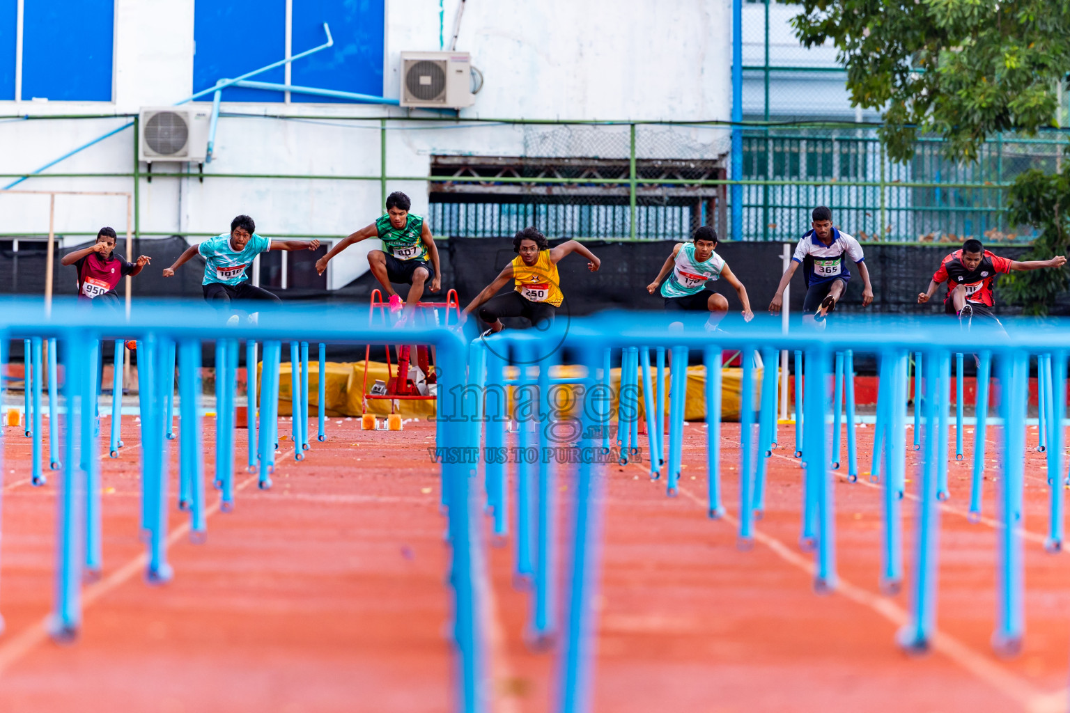 Day 5 of Inter-school Athletics Championship 2025 held in Ekuveni Synthetic Track, Male', Maldives on Saturday, 11th October 2025. Photos by: Nausham Waheed / Images.mv