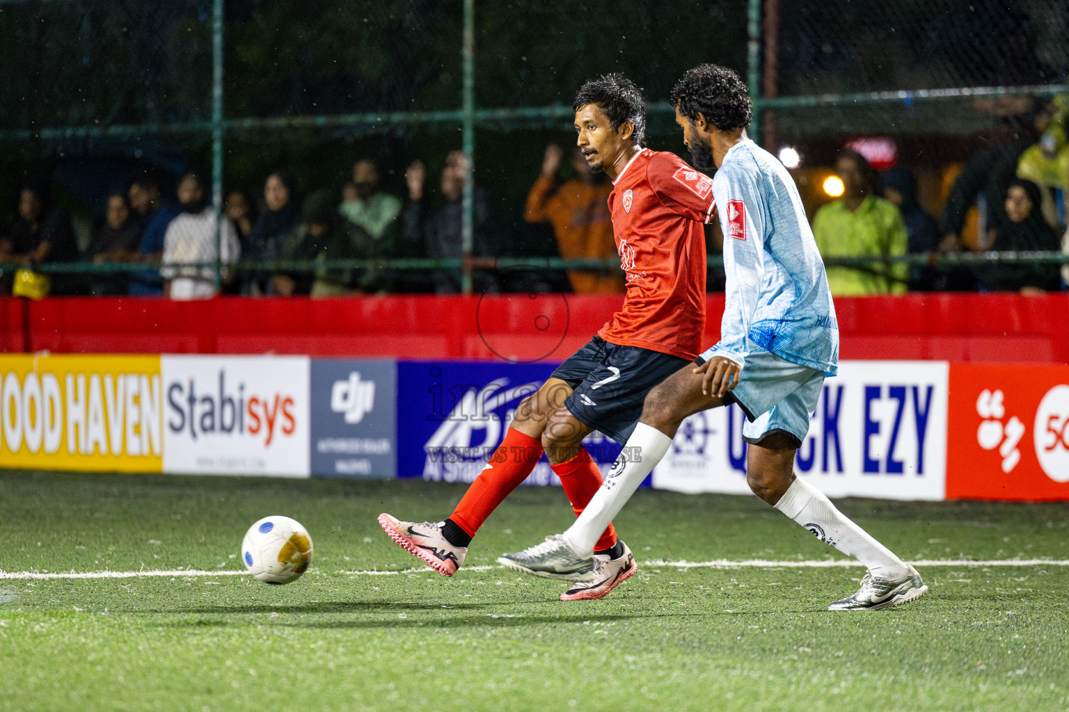 ADh Mahibadhoo VS ADh Kunburudhoo Atoll Round Semi-Final on Day 20 of Golden Futsal Challenge 2025 was held on Friday, 24rd January 2025, in Hulhumale', Maldives. 
Photos: Hassan Simah / images.mv
