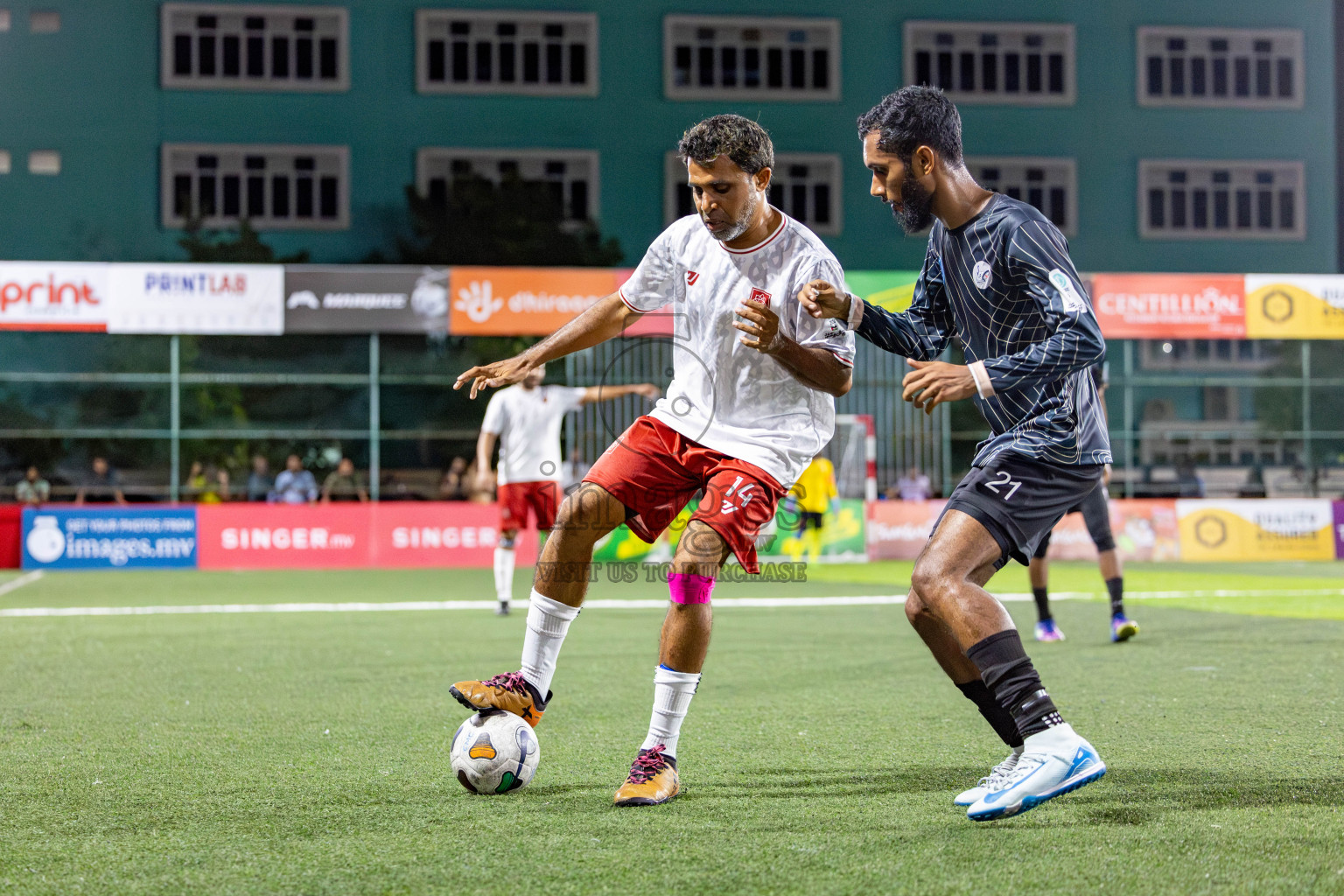 PEMA VS THAULEEMEE GULHUN in Club Maldives Classic 2024 held in Rehendi Futsal Ground, Hulhumale', Maldives on Monday, 9th September 2024. 
Photos: Nausham Waheed / images.mv