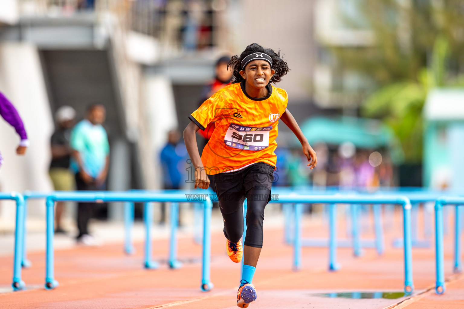 Day 2 of MWSC Interschool Athletics Championships 2024 held in Hulhumale Running Track, Hulhumale, Maldives on Sunday, 10th November 2024.
Photos by: Ismail Thoriq / Images.mv