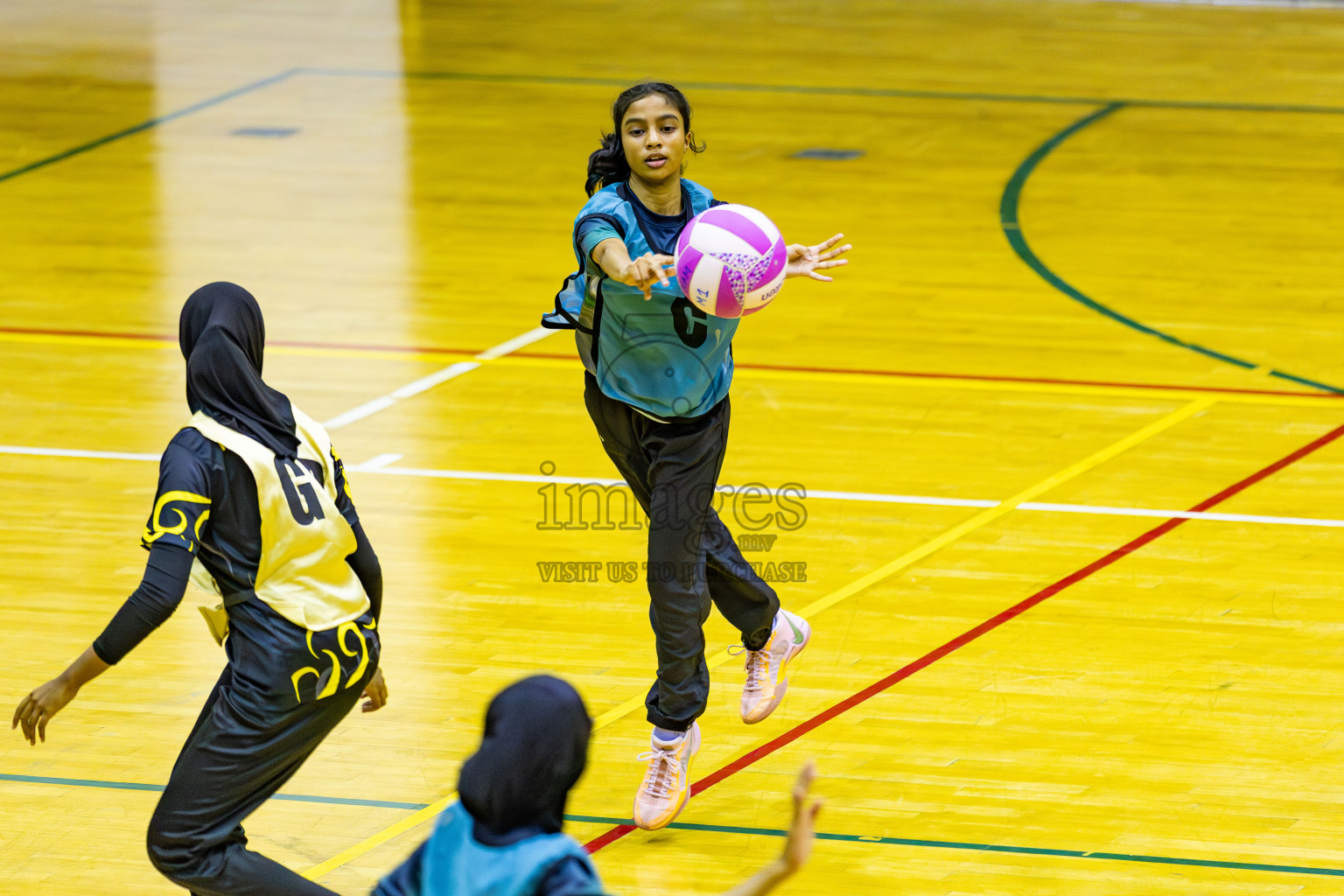 Day 3 of Inter-School Netball Tournament 2025 was held in Social Center Indoor Hall on Monday, 20th October 2025. Photos: Areef Adam / images.mv