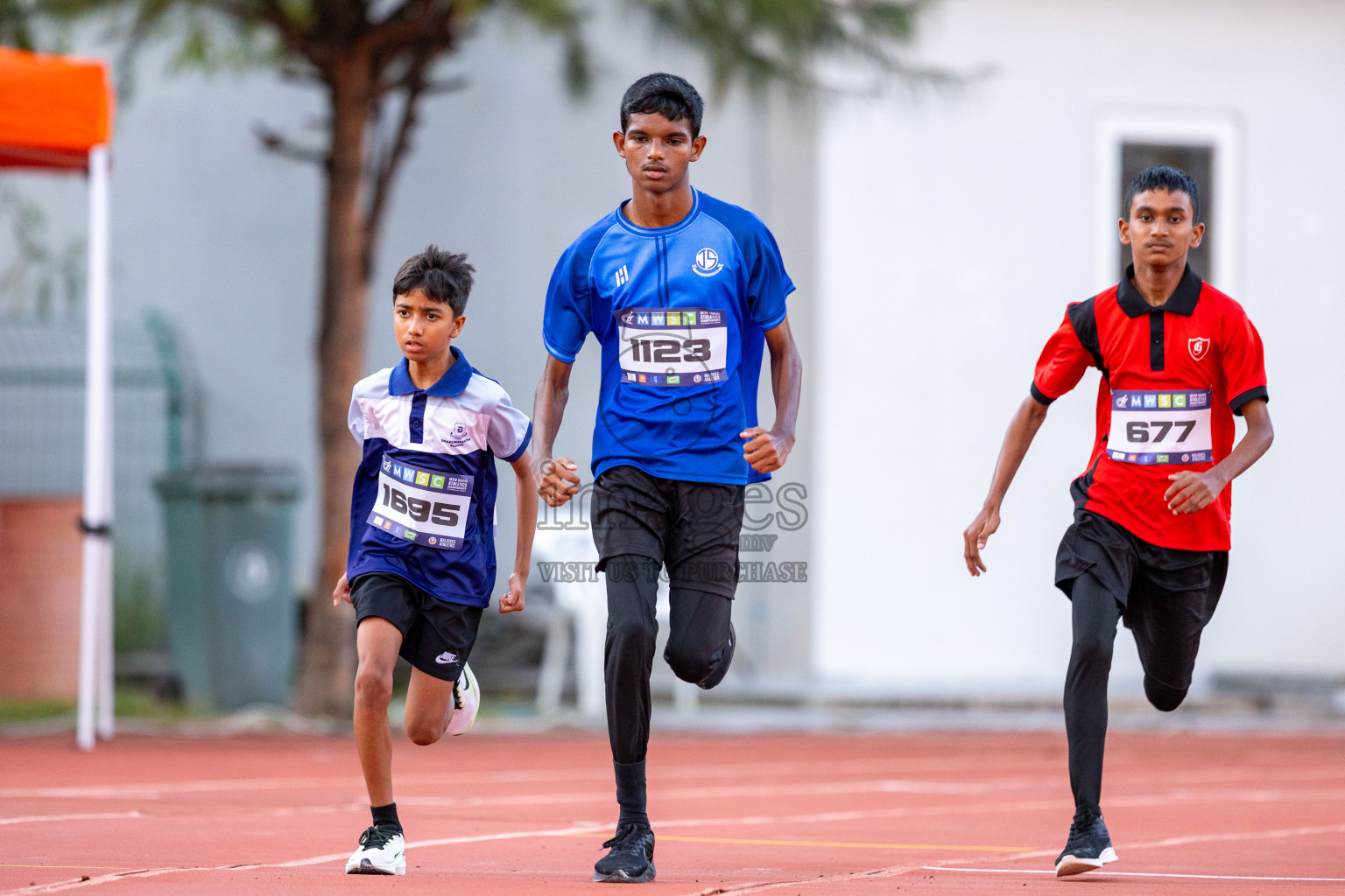 Day 1 of MWSC Interschool Athletics Championships 2024 held in Hulhumale Running Track, Hulhumale, Maldives on Saturday, 9th November 2024. Photos by: Ismail Thoriq / Images.mv