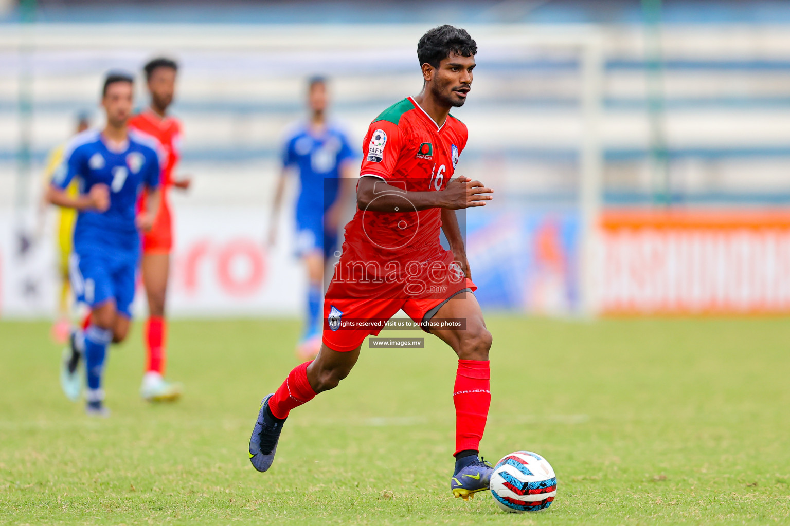 Kuwait vs Bangladesh in the Semi-final of SAFF Championship 2023 held in Sree Kanteerava Stadium, Bengaluru, India, on Saturday, 1st July 2023. Photos: Nausham Waheed, Hassan Simah / images.mv