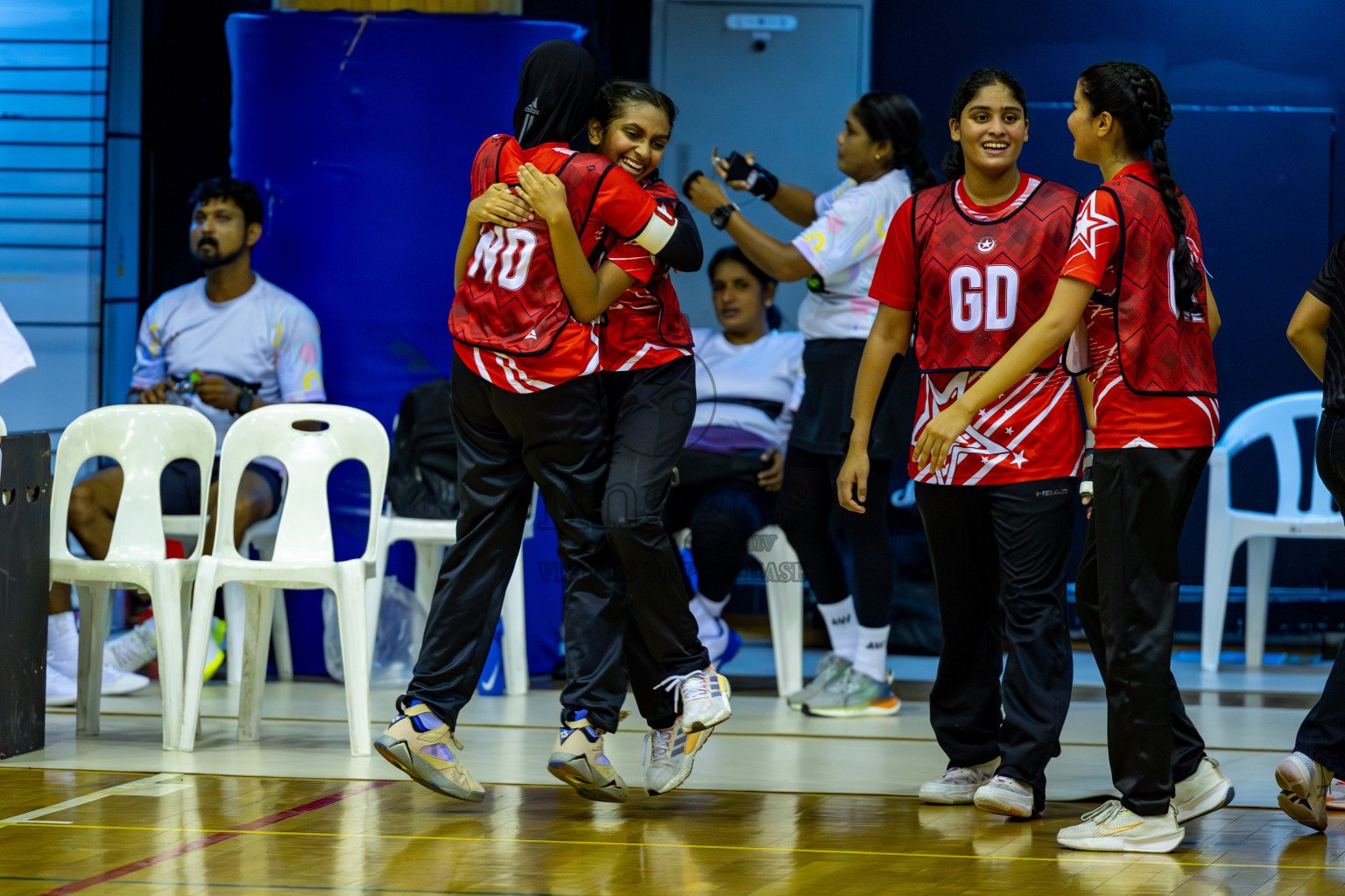 Iskandhar School vs Ghiyasuddin International School in the U15 Finals of Inter-school Netball Tournament held in Social Center at Male', Maldives on Monday, 26th August 2024. Photos: Hassan Simah / images.mv