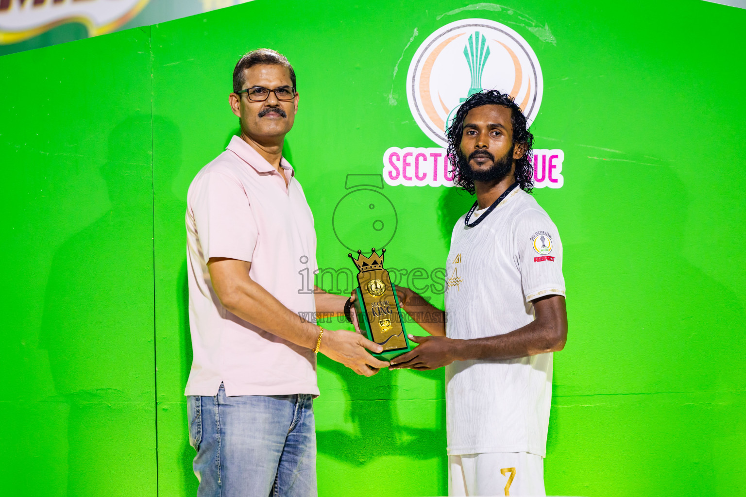 Arena vs Hawks in the Final of Milo Sector League 2025 was held in Rehendhi Futsal Ground, Hulhumale', Maldives on Tuesday, 18th November 2025. Photos: Nausham Waheed  / images.mv
