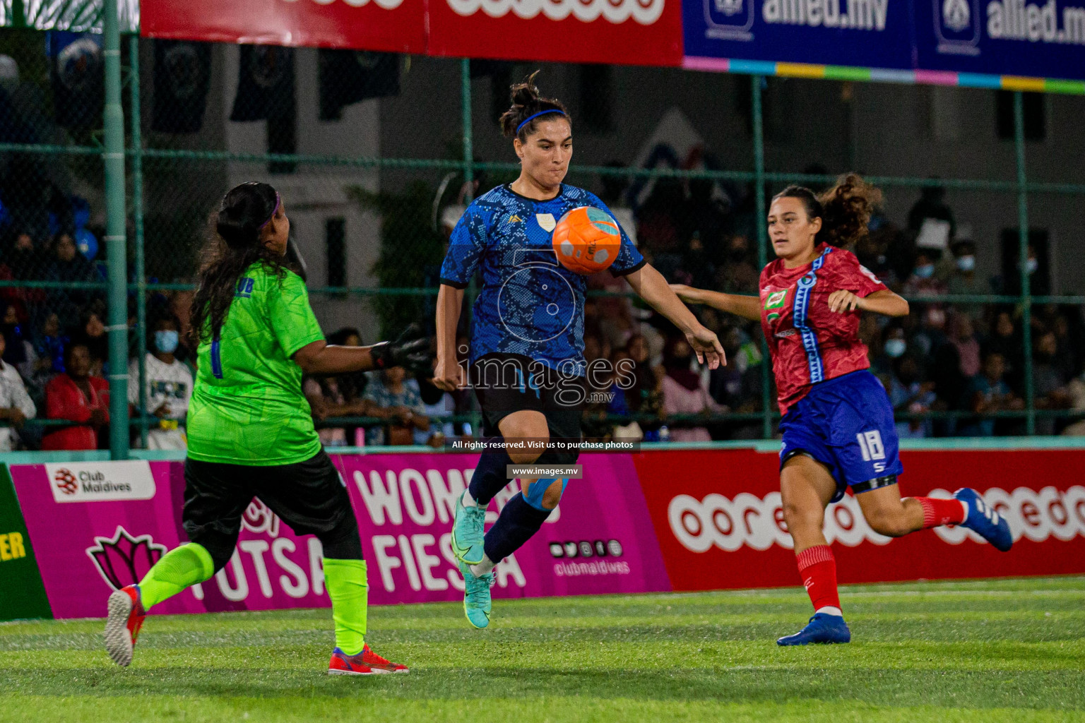 MPL vs Police Club in the Semi Finals of 18/30 Women's Futsal Fiesta 2021 held in Hulhumale, Maldives on 14th December 2021. Photos: Shuu Abdul Sattar / images.mv