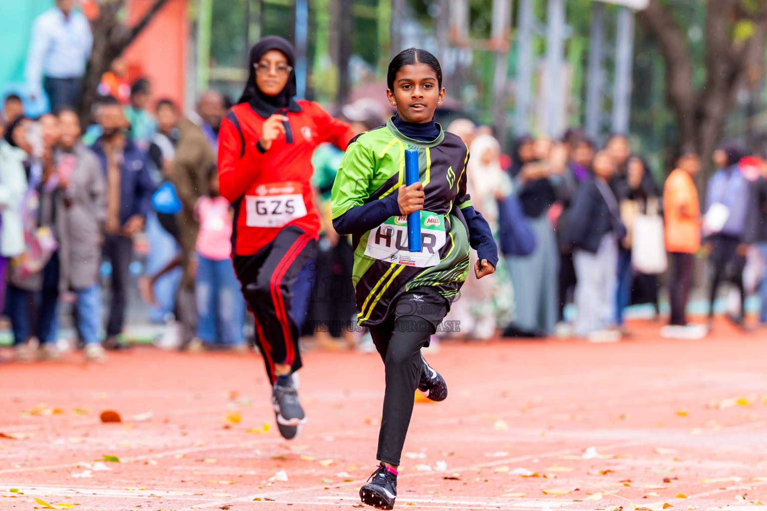 Day 6 of Inter-school Athletics Championship 2025 held in Ekuveni Synthetic Track, Male', Maldives on Sunday, 12th October 2025. Photos by: Nausham Waheed / Images.mv