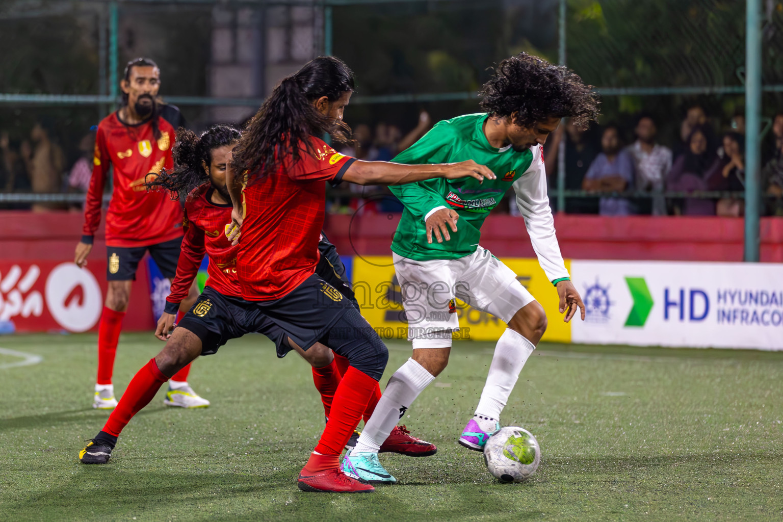 L Gan L Kalaidhoo in Day 12 of Golden Futsal Challenge 2024 was held on Friday, 26th January 2024, in Hulhumale', Maldives
Photos: Ismail Thoriq / images.mv