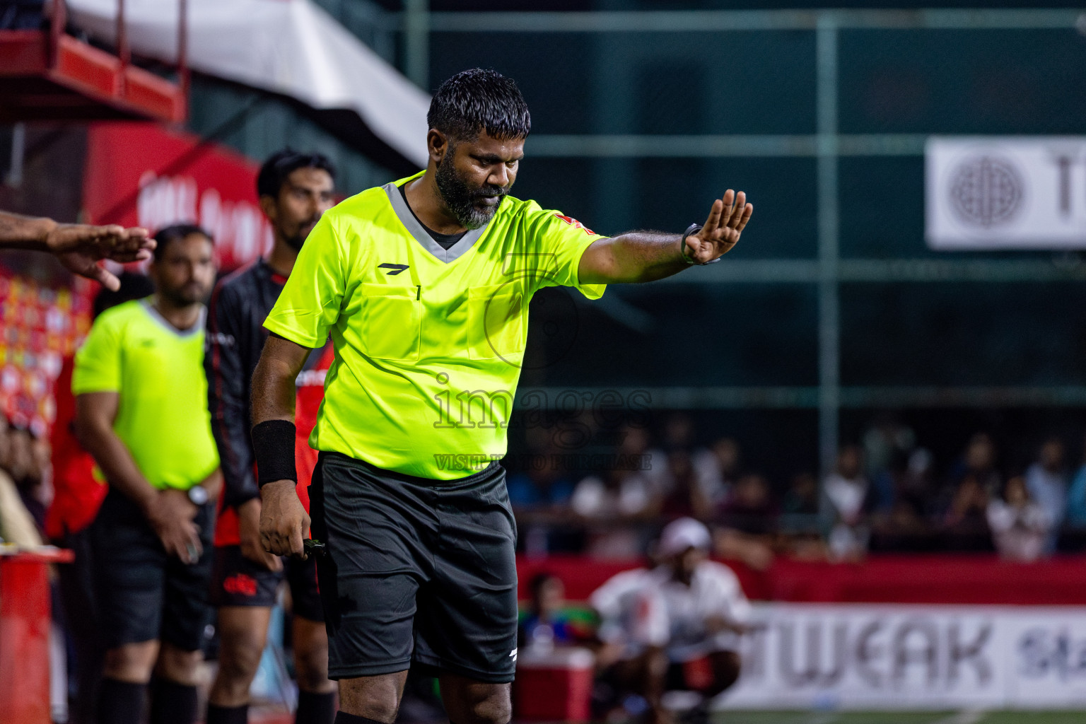 M Dhiggaru vs M Mulak in Day 12 of Golden Futsal Challenge 2025 was held on Thursday, 16th January 2025, in Hulhumale', Maldives.
Photos: Hassan Simah / images.mv