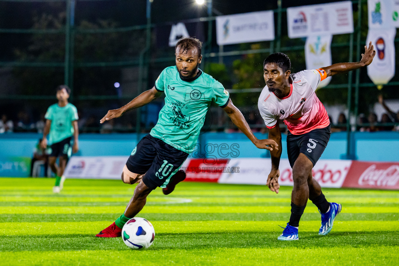 Raiymandhoo FC vs Naalaafushi YC in Day 2 of Laamehi Dhiggaru Ekuveri Futsal Challenge 2024 was held on Saturday, 27th July 2024, at Dhiggaru Futsal Ground, Dhiggaru, Maldives Photos: Nausham Waheed / images.mv