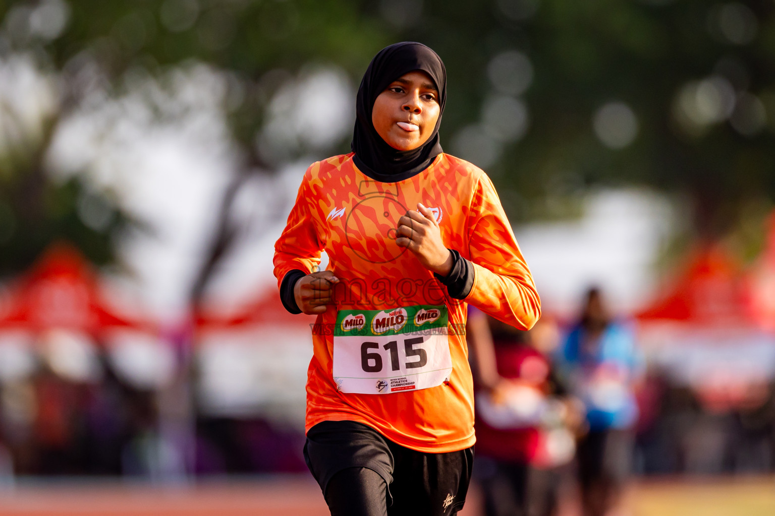 Day 3 of Inter-school Athletics Championship 2025 held in Ekuveni Synthetic Track, Male', Maldives on Wednesday, 08th October 2025. Photos by: Nausham Waheed / Images.mv