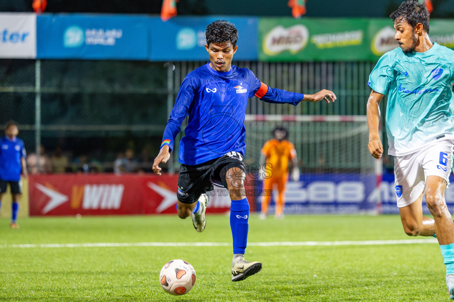 Team FENAKA vs MSRC (Maldivian) in Day 8 of Club Maldives Cup 2025 was held in Rehendhi Futsal Ground, Hulhumale', Maldives on Wednesday, 8th October 2025.
Photos: Ismail Thoriq / images.mv