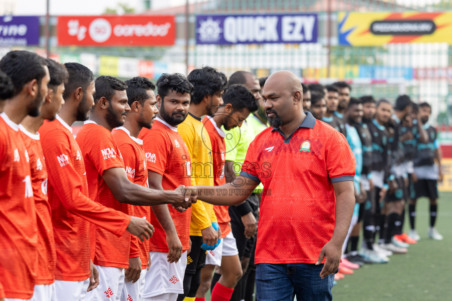 K Kaashidhoo vs K Thulusdhoo in Day 15 of Golden Futsal Challenge 2025 was held on Sunday, 19th January 2025, in Hulhumale', Maldives. Photos: Mohamed Mahfooz Moosa / images.mv
