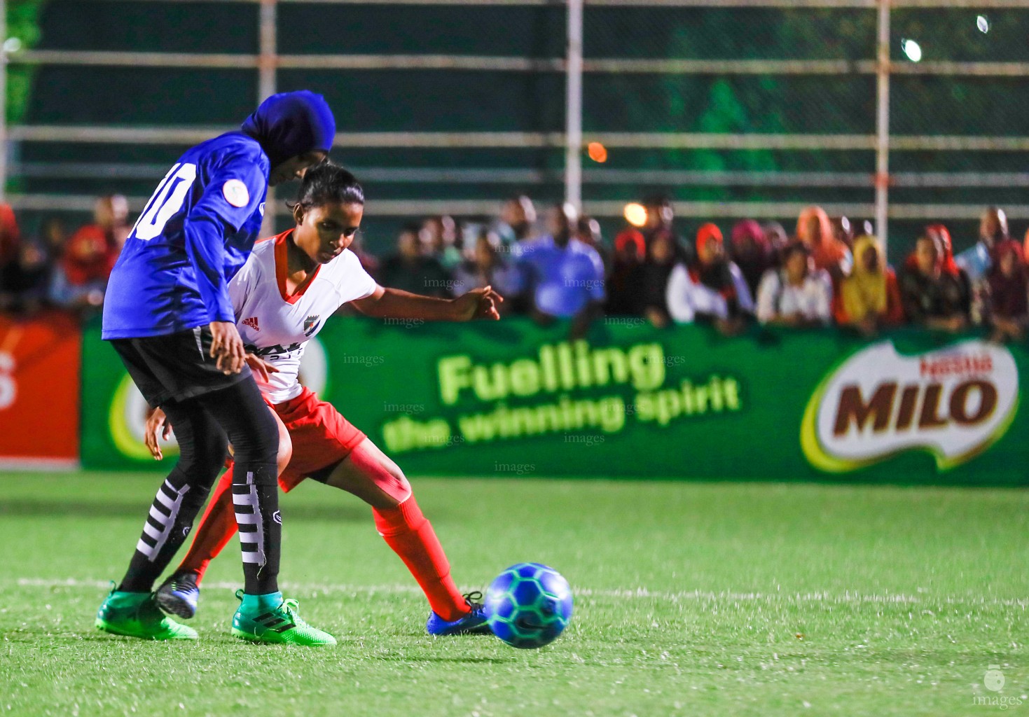 MNDF & MPL in the finals of Milo Women's Futsal Challenge in Male', Maldives, Thursday, July 20, 2017. (Images.mv Photo/ Hussain Sinan). 