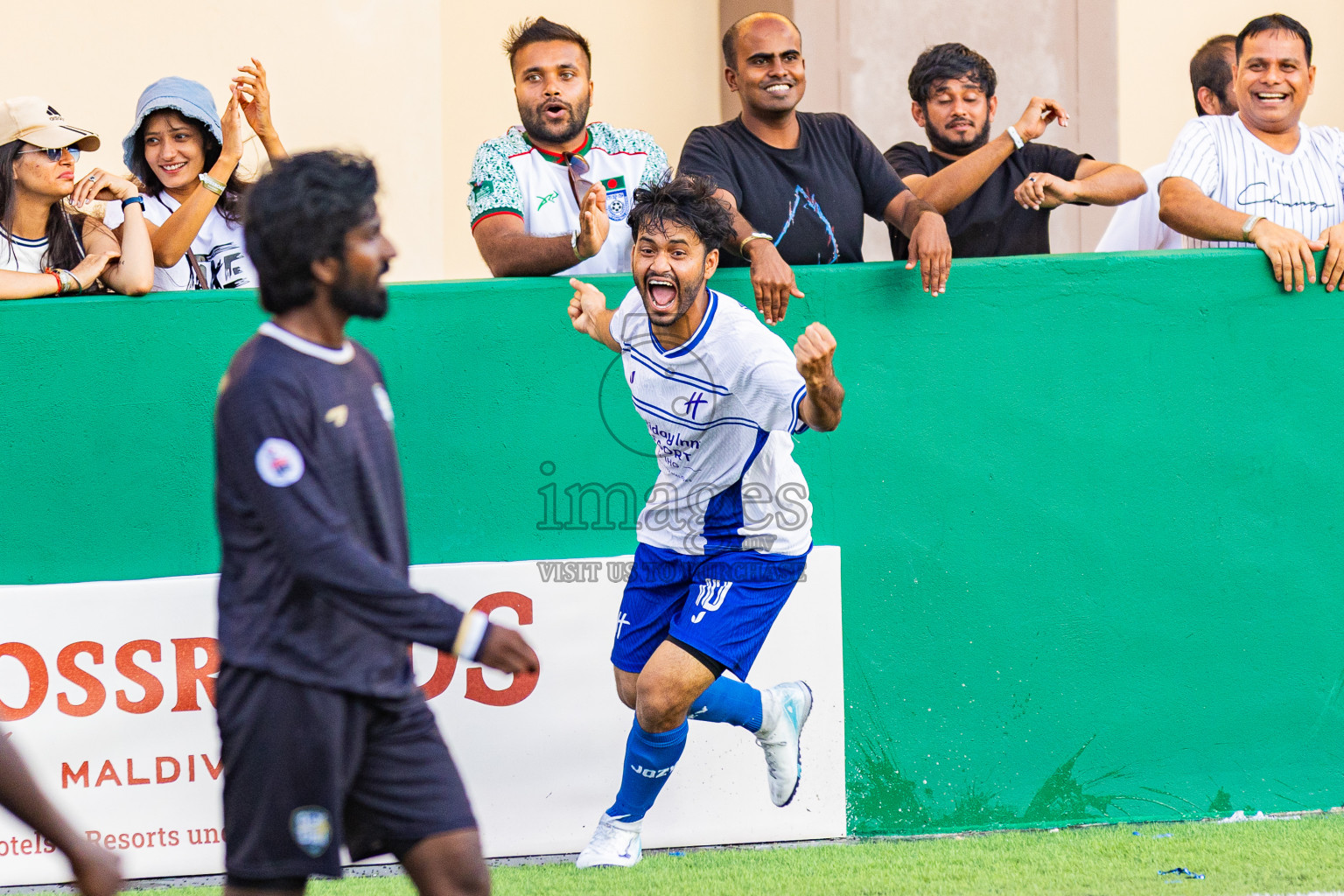 Ozen Maadhoo vs Kandooma in Resort League 2025 (South Male Zone) day 2 was held on Monday, 29th September 2025 in Crossroads's Maldives, Photos: Areef Adam / images.mv