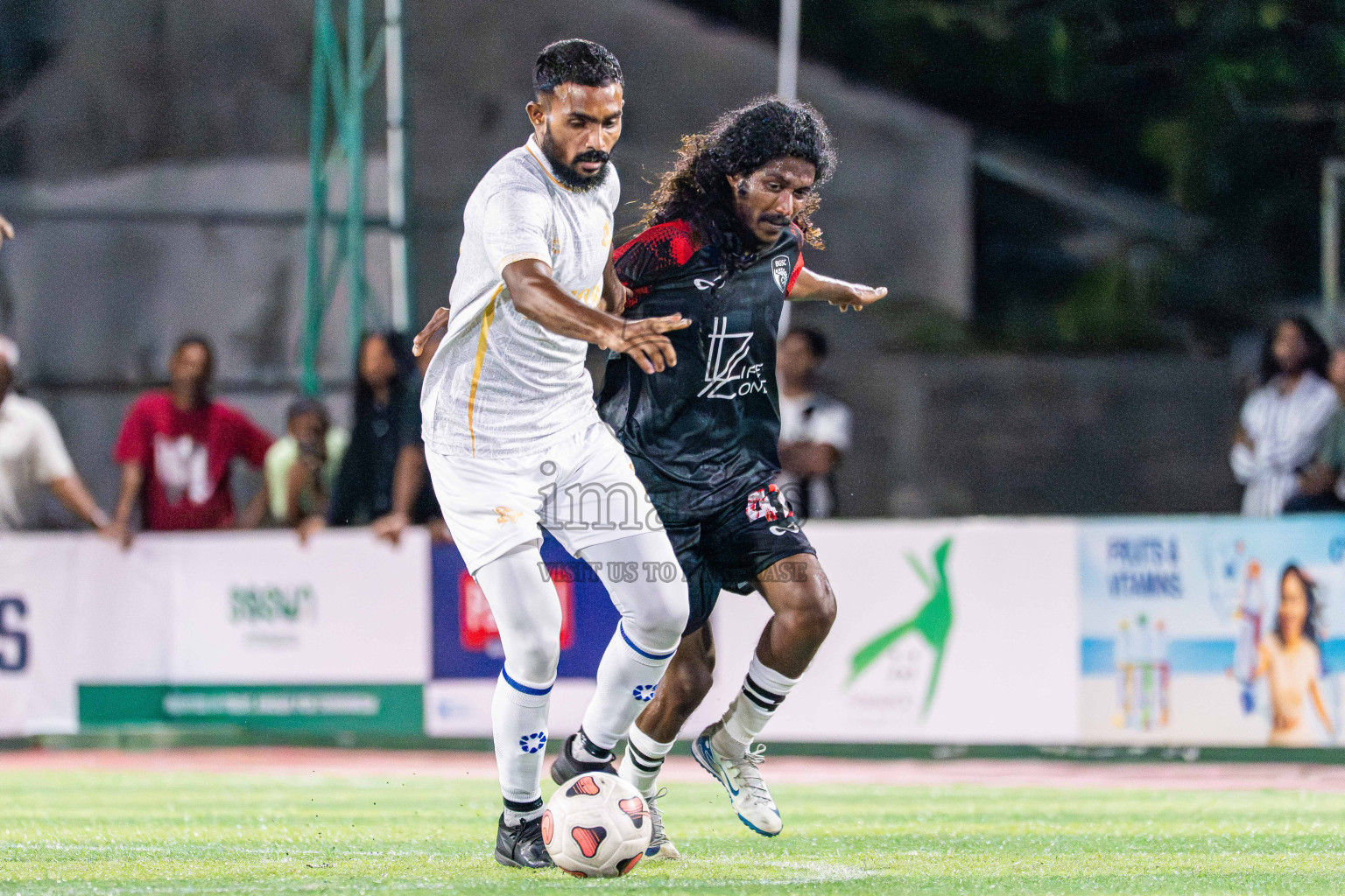 Lecrose VS BGSC in Day 4 - Fonadhoo Youth Futsal Challenge 2025 held in Fonadhoo Futsal Stadium, L. Fonadhoo, Maldives on Wednesday, 29th October 2025 Photos: Arif Rasheed / images.mv