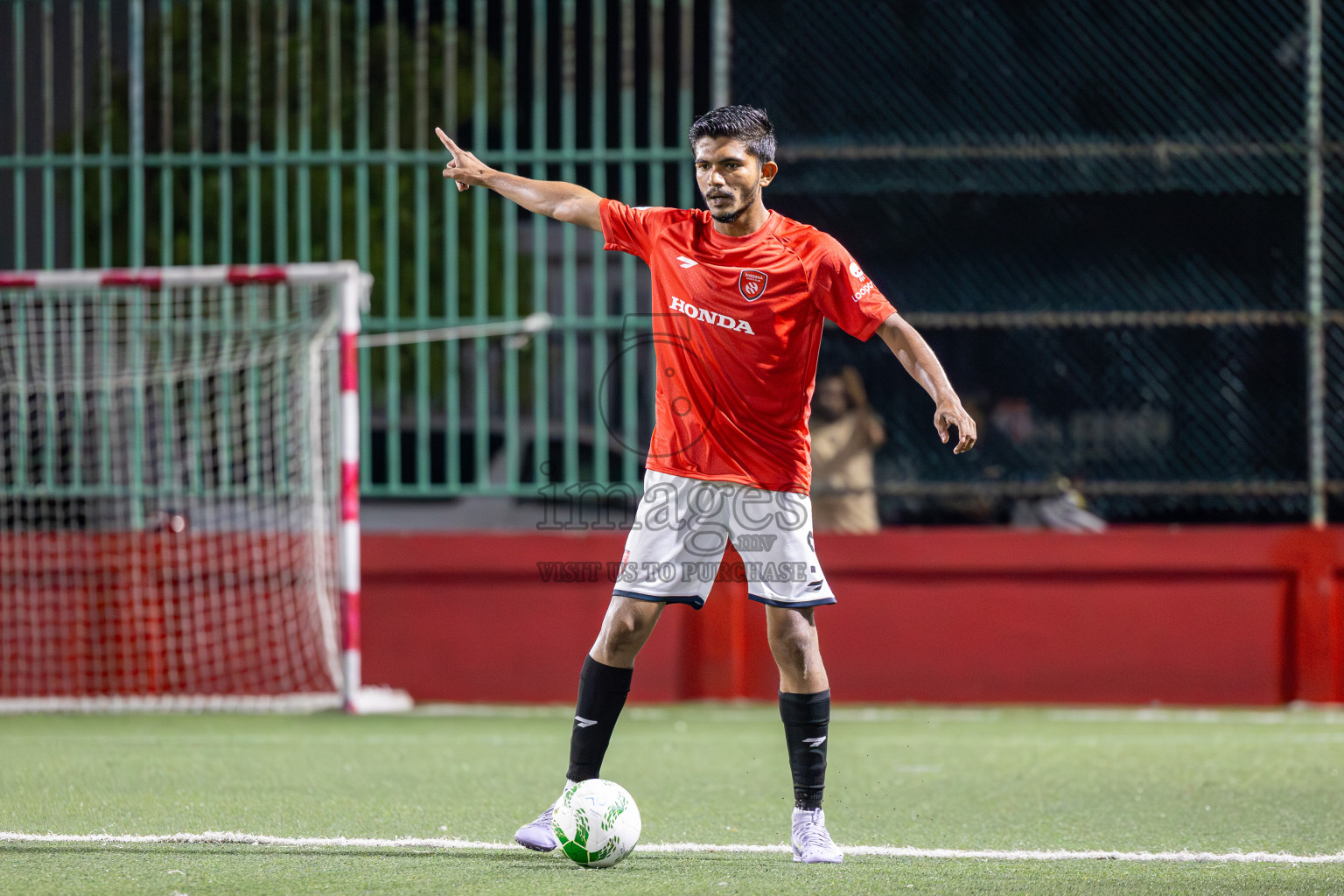 Sheesha vs Roseware in Day 1 of Office League 2025 was held on Wednesday, 16th April 2025 in Hulhumale', Maldives.
Photos: Ismail Thoriq / images.mv