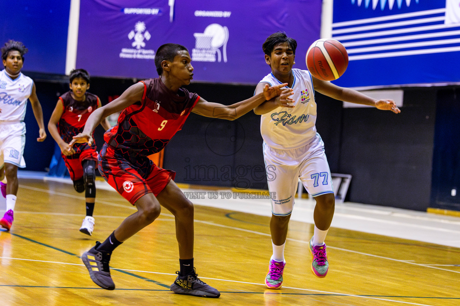 Iskandhar School vs Finland International School in Under 13 Boys Final of Junior Basketball Championship 2024 was held in Social Center, Male', Maldives on Sunday, 15th December 2024. Photos: Nausham Waheed / images.mv