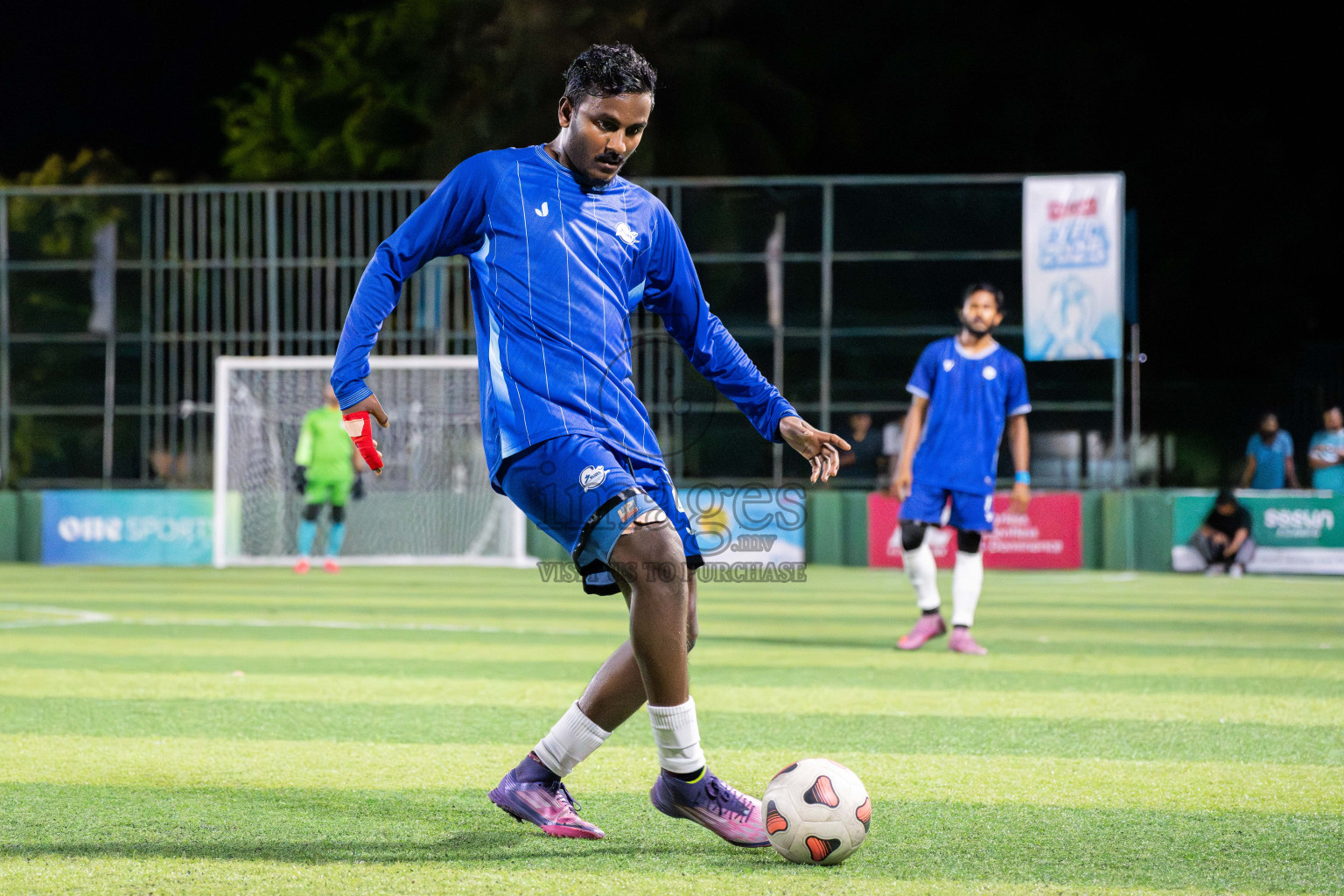 Foemathi VS Laamu Blues in Day 3 - Fonadhoo Youth Futsal Challenge 2025 held in Fonadhoo Futsal Stadium, L. Fonadhoo, Maldives on Tuesdat, 28th October 2025 Photos: Arif Rasheed / images.mv
